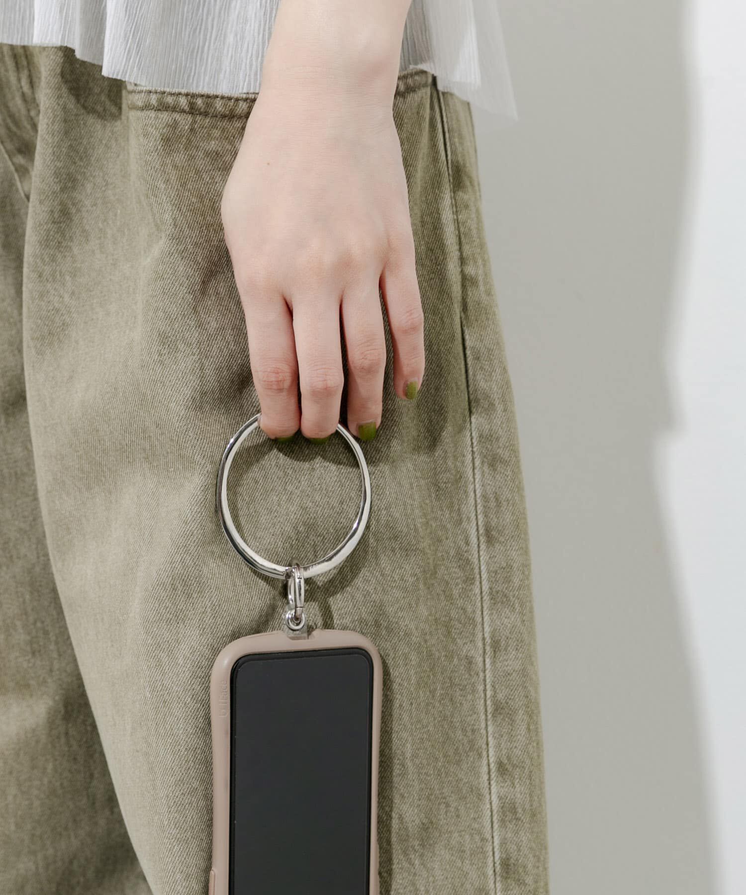 SMELLY「ボールチェーンマルチショルダー」|モバイルケース|