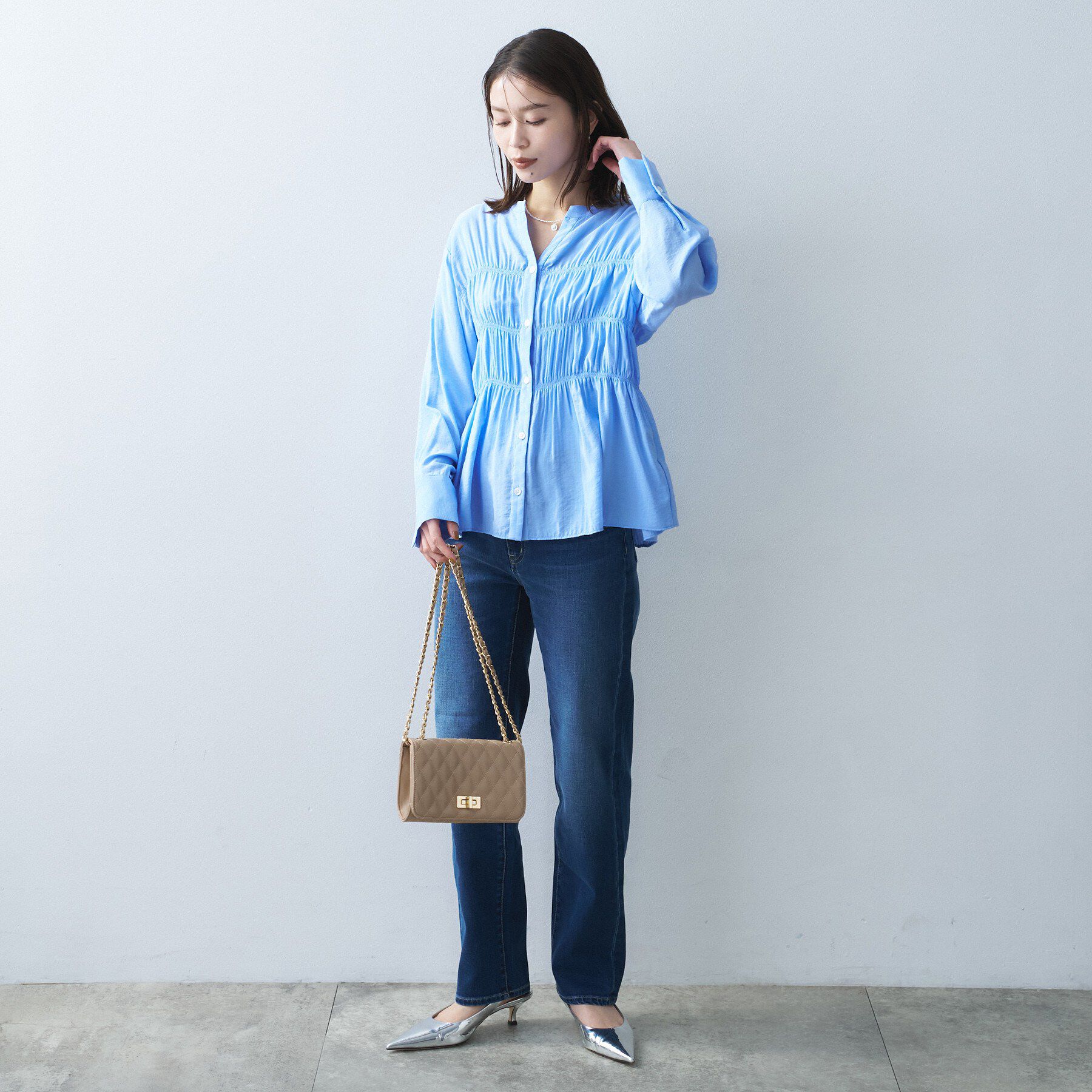 UNTITLED「リラックスシャーリングブラウス」|シャツ・ブラウス|