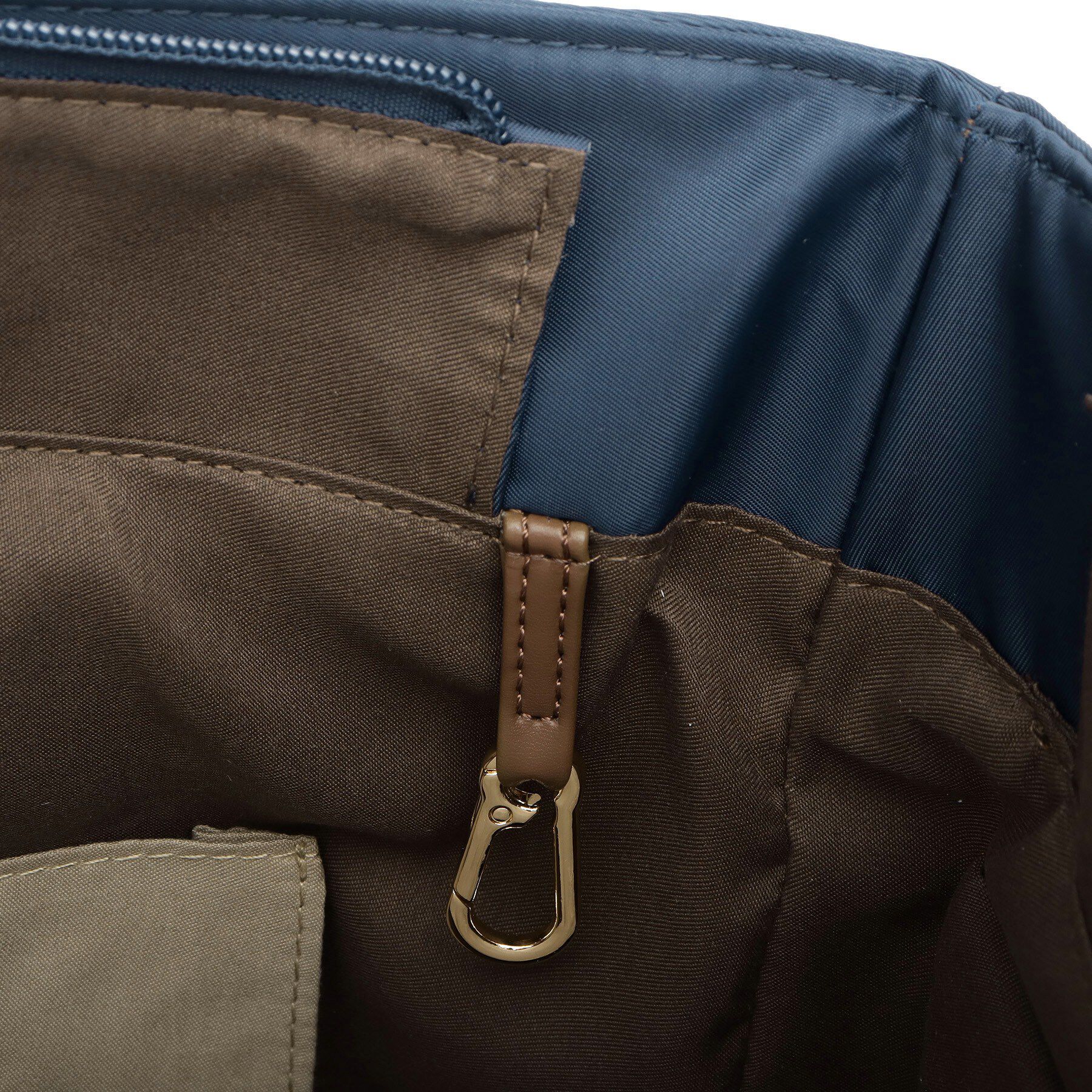 ITS&rsquo;DEMO「【収納アドバイザー監修】合皮コンビA4トート」|トートバッグ|