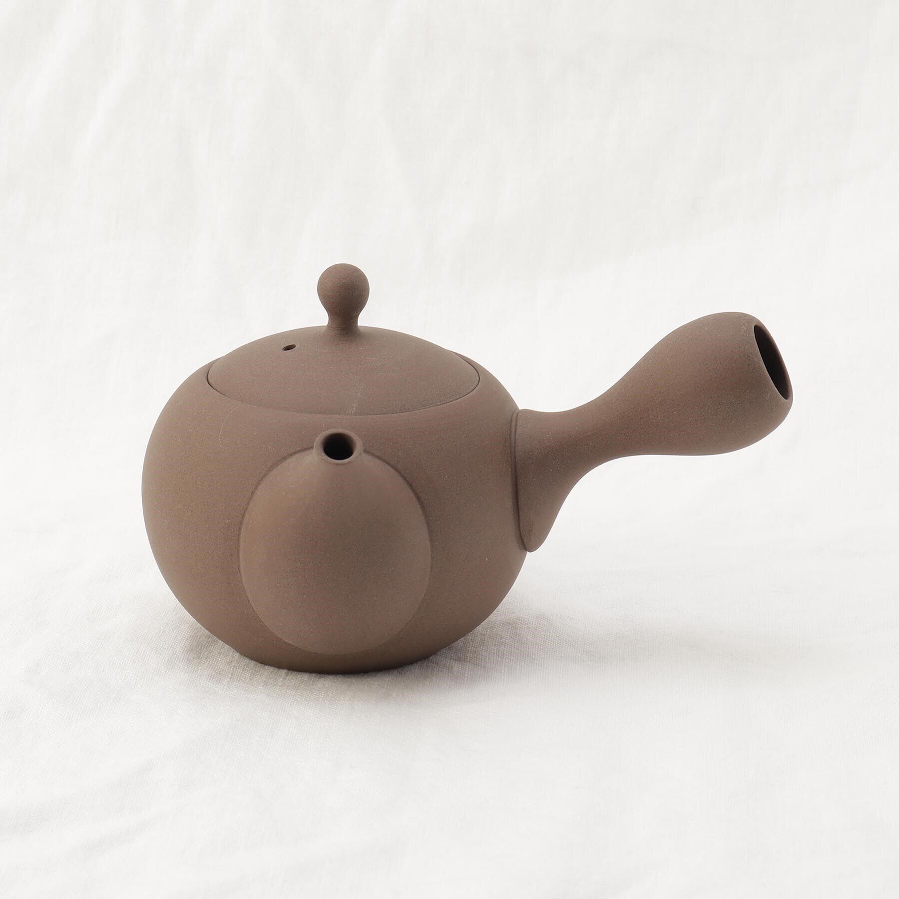 212 KITCHEN STORE「tokoname 丸型急須 焼締め ＜63 ロクサン＞」|食器・キッチングッズ|