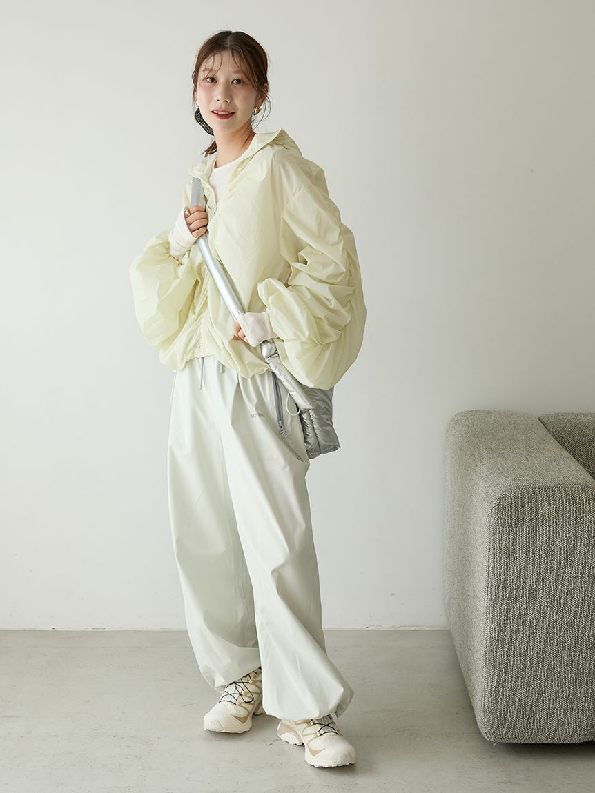 emmi atelier「撥水 ギャザーフーディーブルゾン」|ブルゾン・スタジャン|