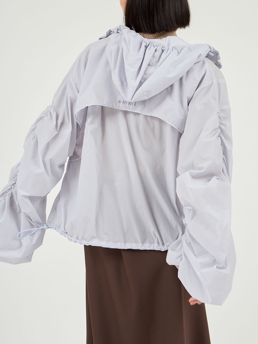 emmi atelier「撥水 ギャザーフーディーブルゾン」|ブルゾン・スタジャン|