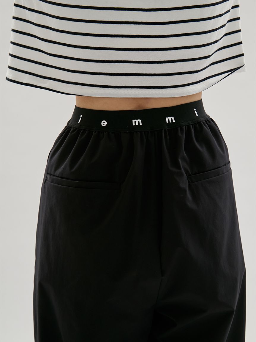 emmi atelier「【Movique】アクティブイージーパンツ/撥水/UVカット/接触冷感」|チノ|