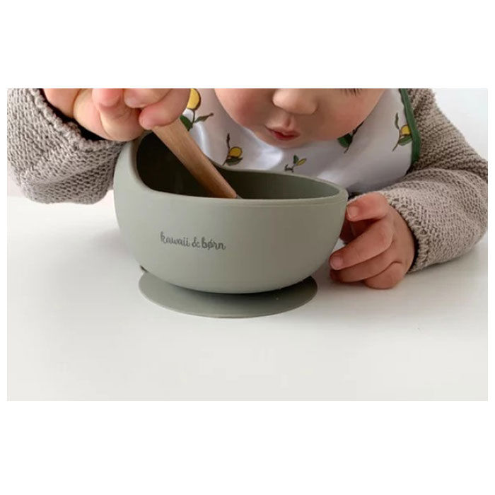 BACKYARD FAMILY「ひっくり返らない ベビー食器 通販 すくいやすい 吸盤 シリコン ボウル ブランド」|食器・キッチングッズ|