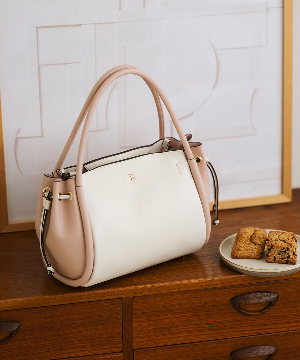 Samantha Thavasa「バイカラーサイド巾着 ハンドバッグ」|ハンドバッグ|