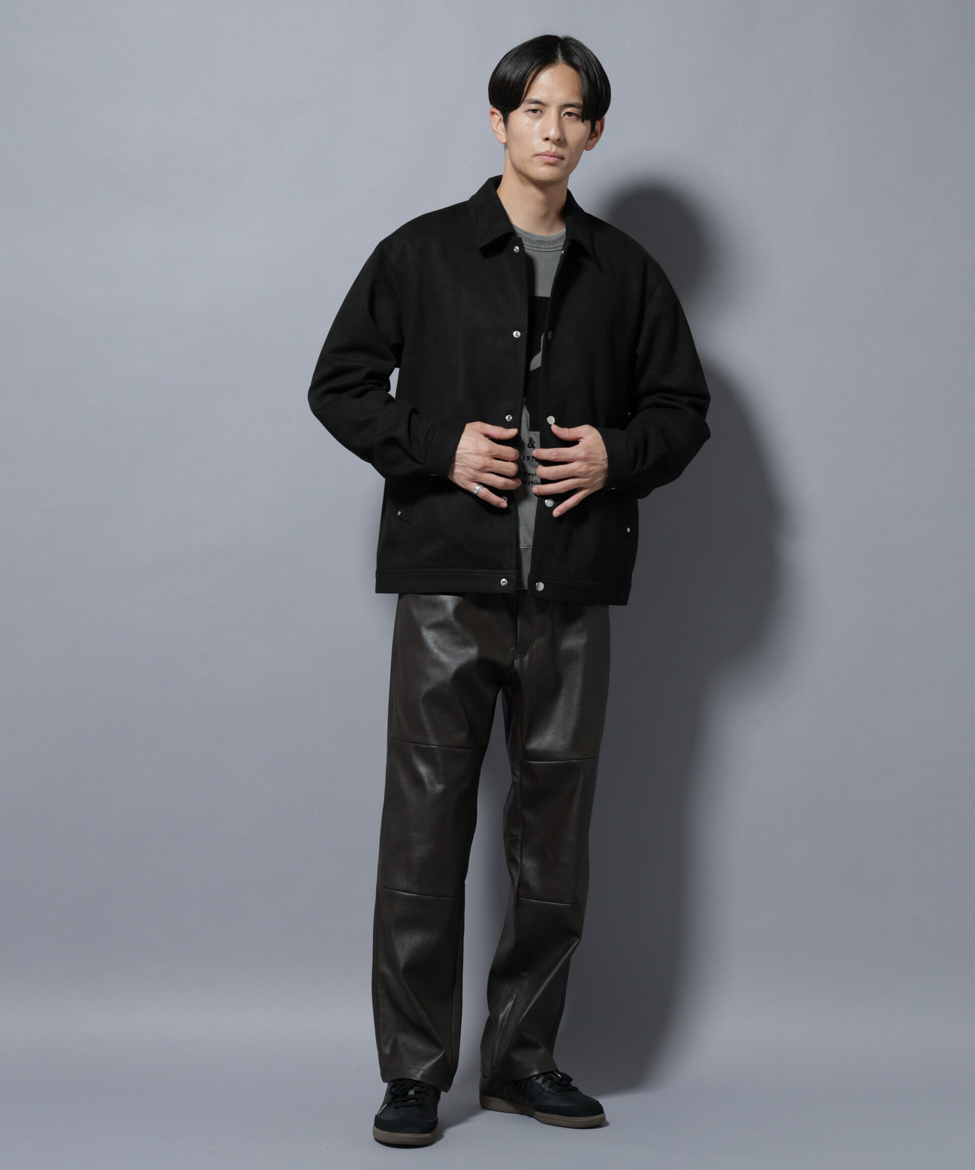 nano･universe「ヴィンテージライクフェイクレザー ダブルニーテーパードパンツ」|チノ|