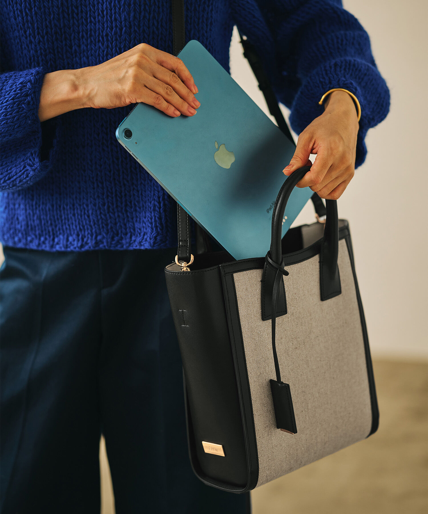 E'POR「【E'POR】 I BAG Medium（キャンバスコンビ縦型トートバッグ）」|ハンドバッグ|