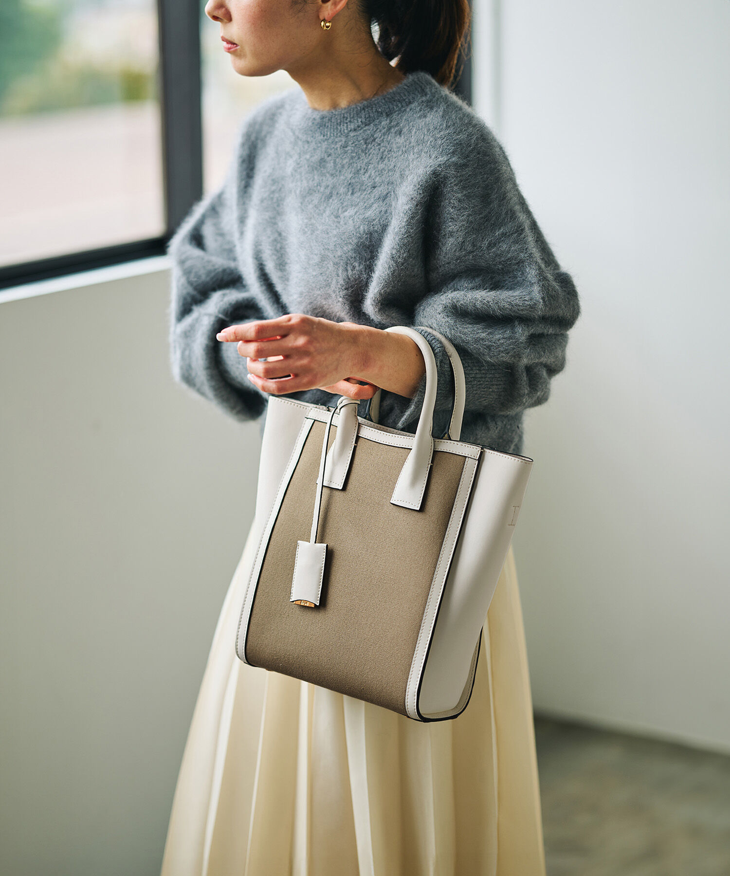 E'POR「【E'POR】 I BAG Medium（キャンバスコンビ縦型トートバッグ）」|ハンドバッグ|