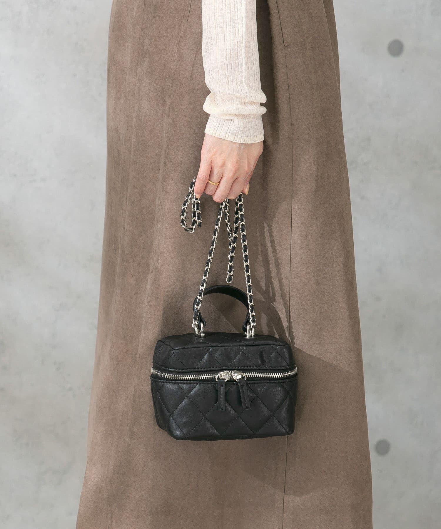 URBAN RESEARCH ROSSO「キルティングバニティポシェット」|ショルダー・メッセンジャー|