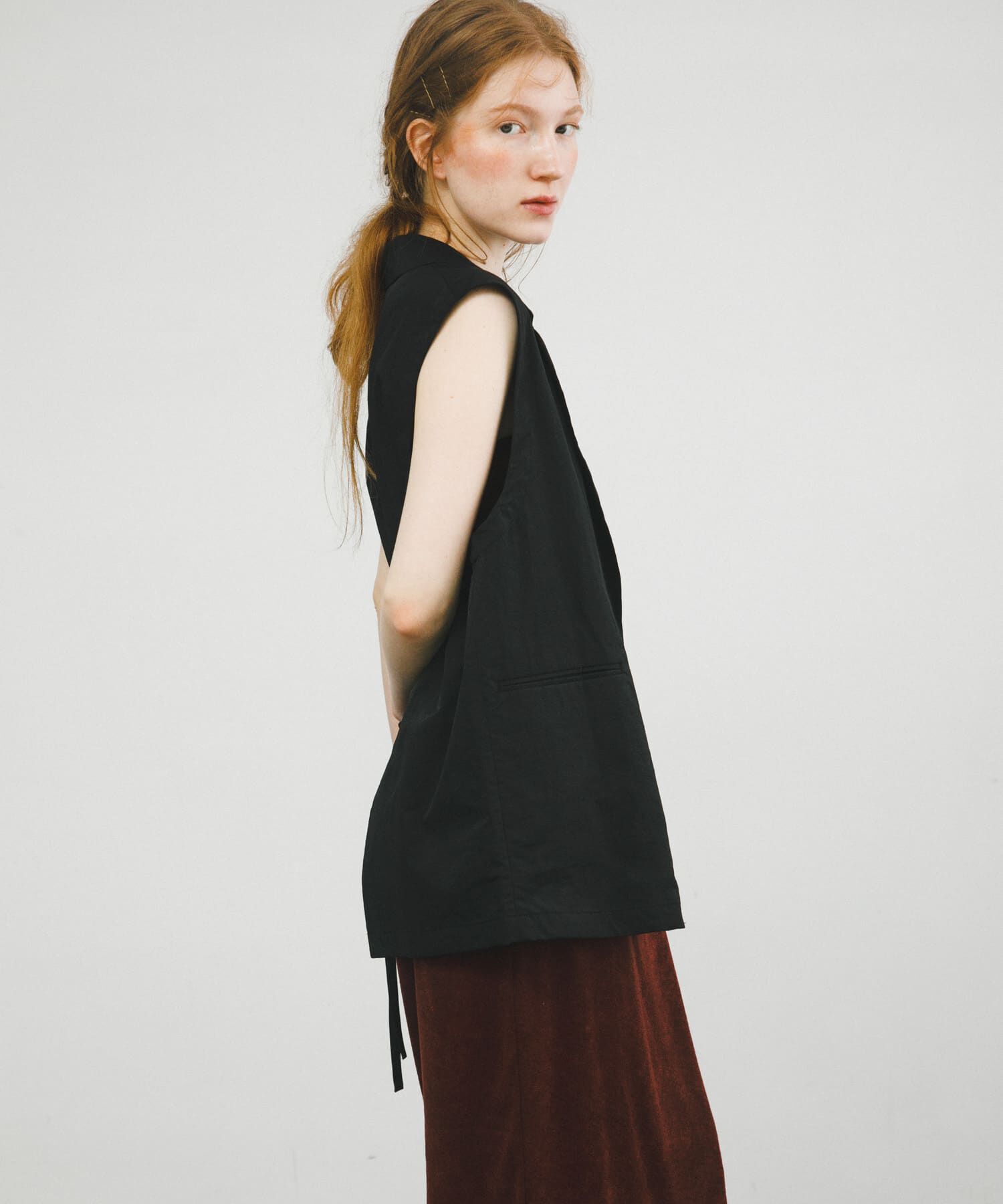 LAATO「no sleeve slit jacket」|ノーカラーコート|