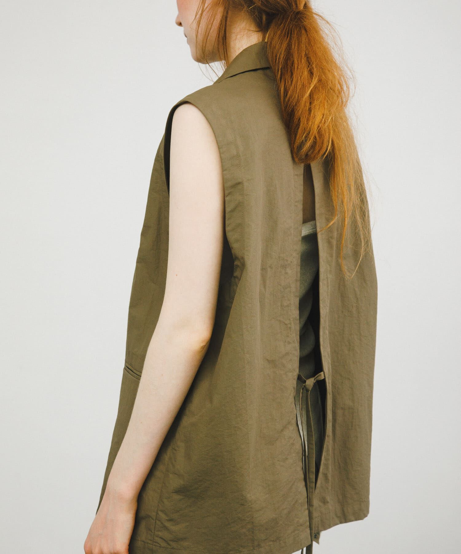 LAATO「no sleeve slit jacket」|ノーカラーコート|