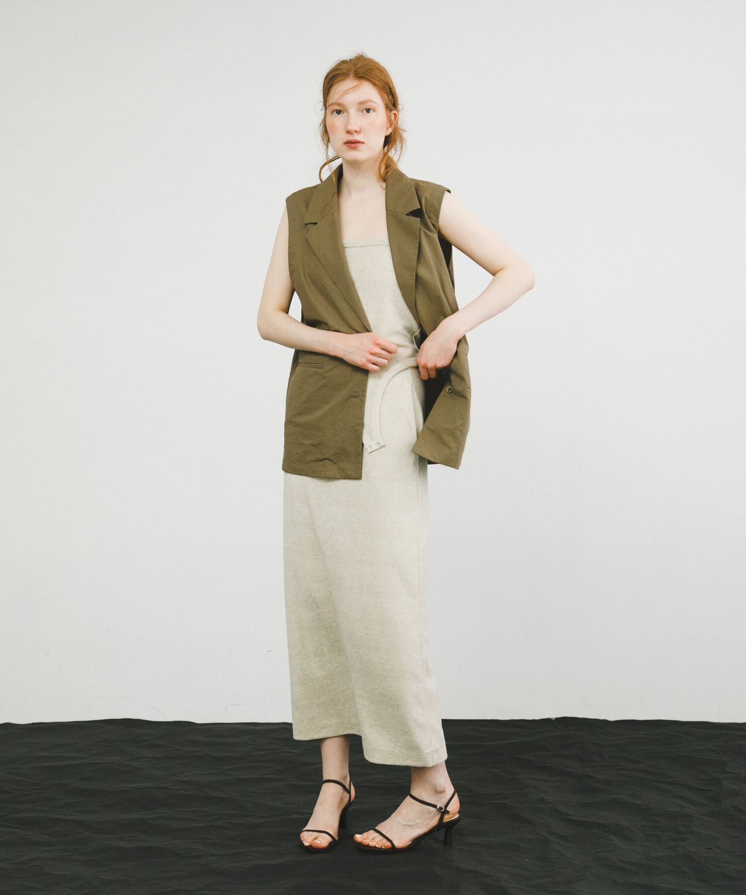 LAATO「no sleeve slit jacket」|ノーカラーコート|