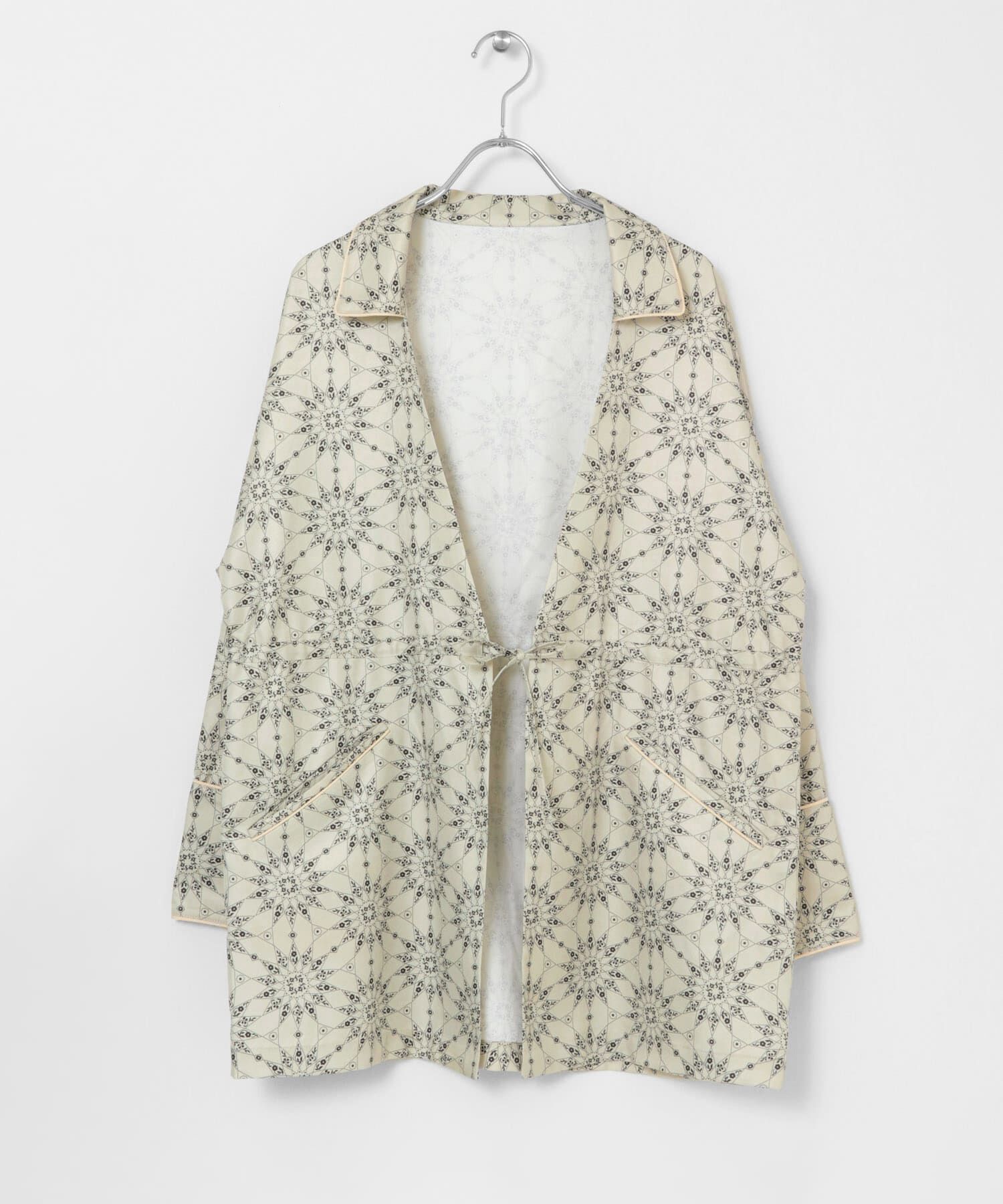  「ドロストプリントガウン」|ノーカラーコート|