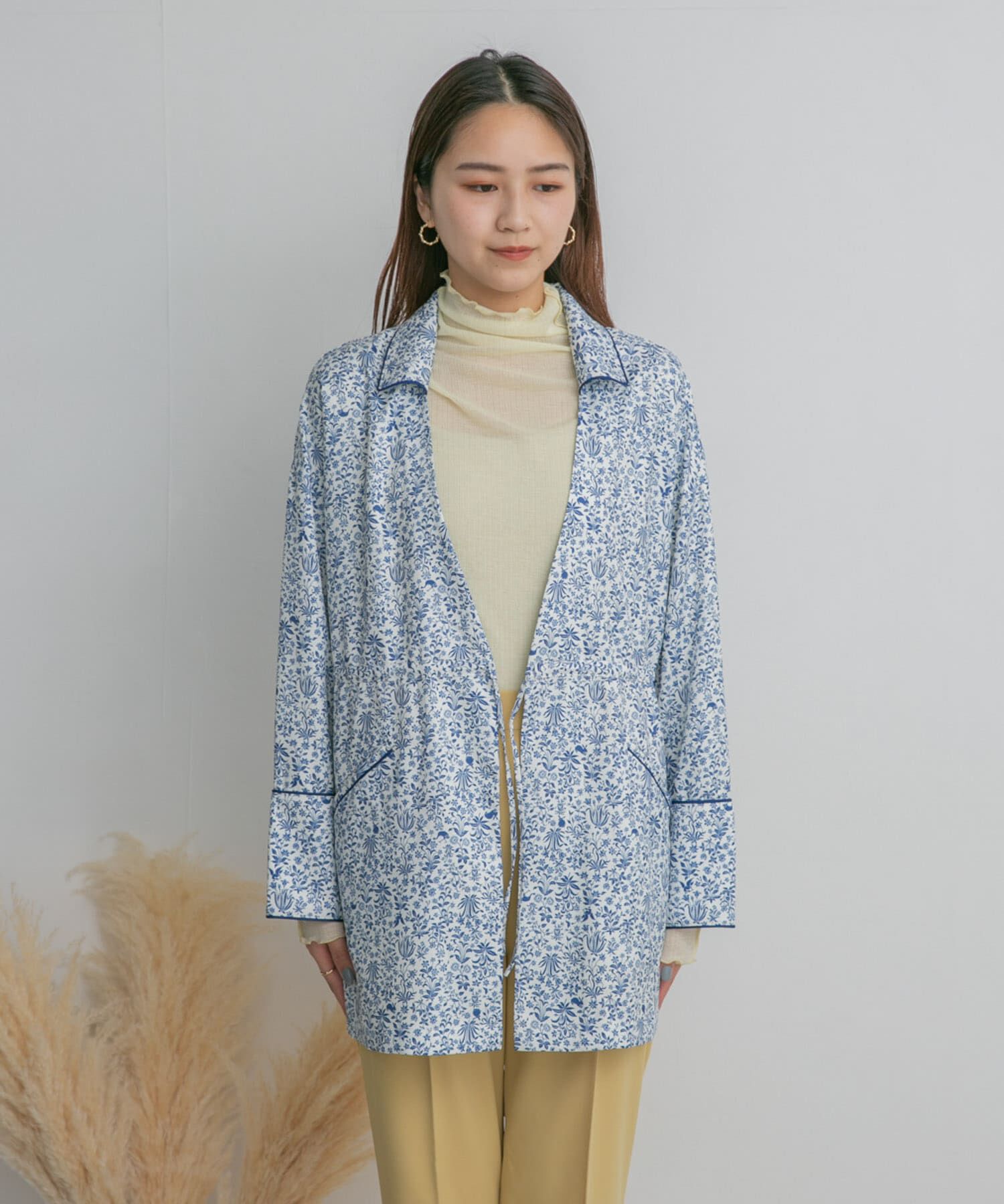  「ドロストプリントガウン」|ノーカラーコート|