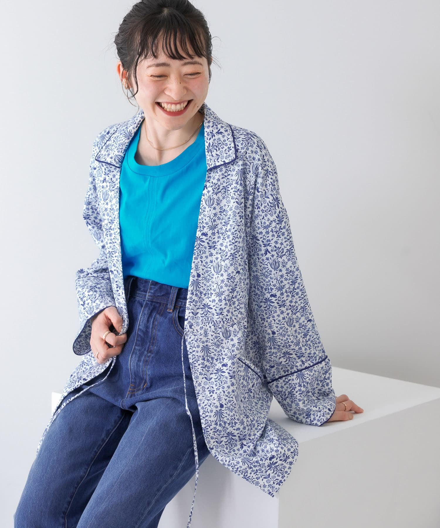  「ドロストプリントガウン」|ノーカラーコート|