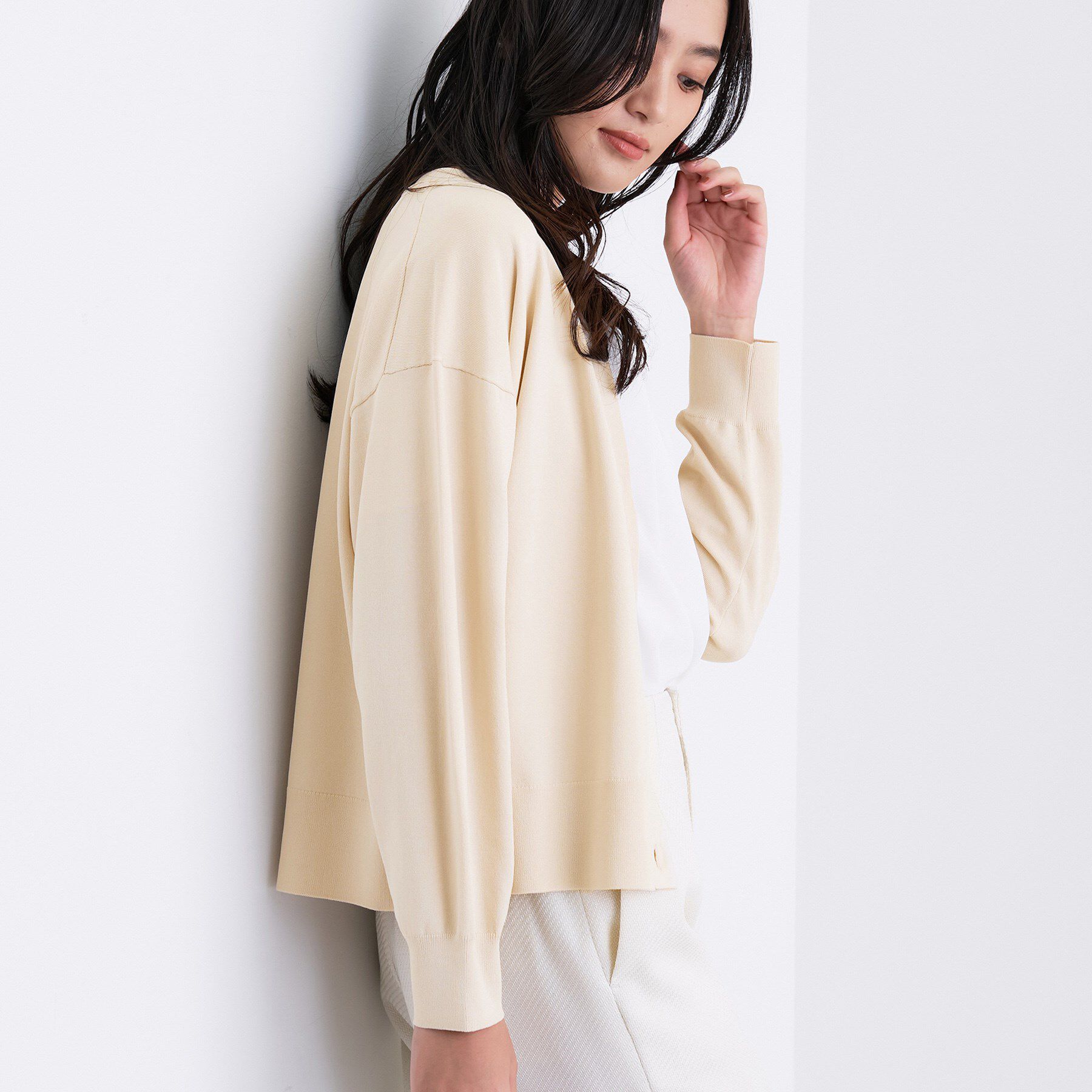 INDIVI「Vネック ストレッチカーディガン」|カーディガン|