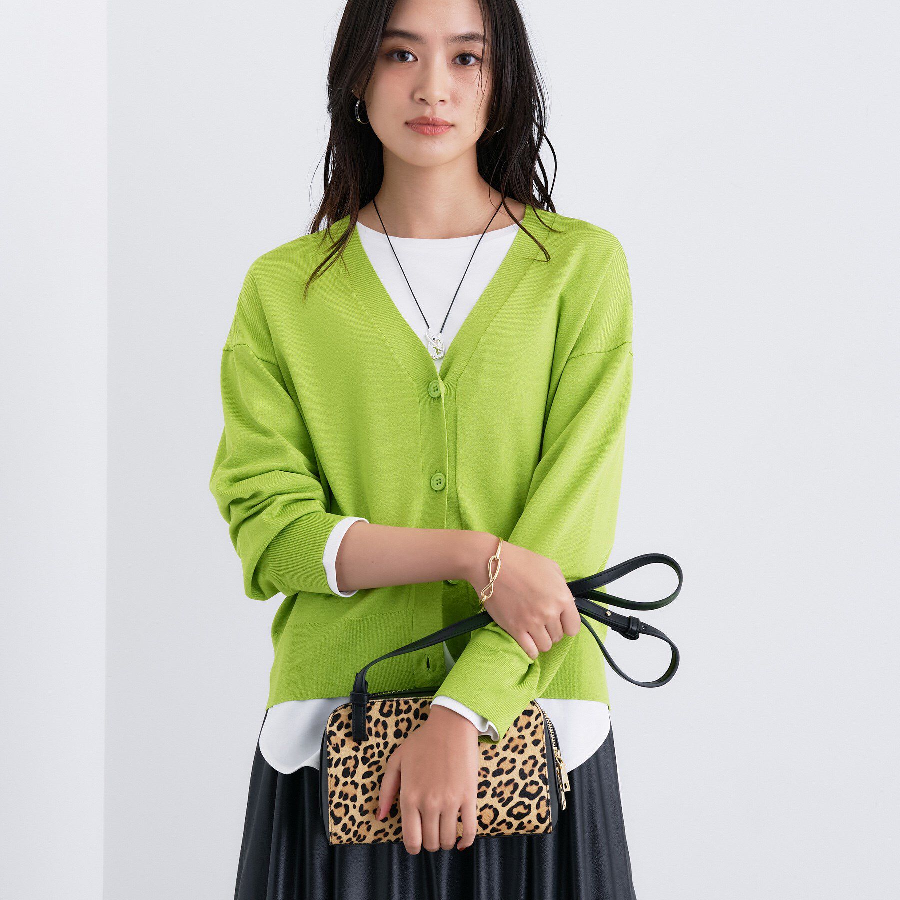 INDIVI「Vネック ストレッチカーディガン」|カーディガン|