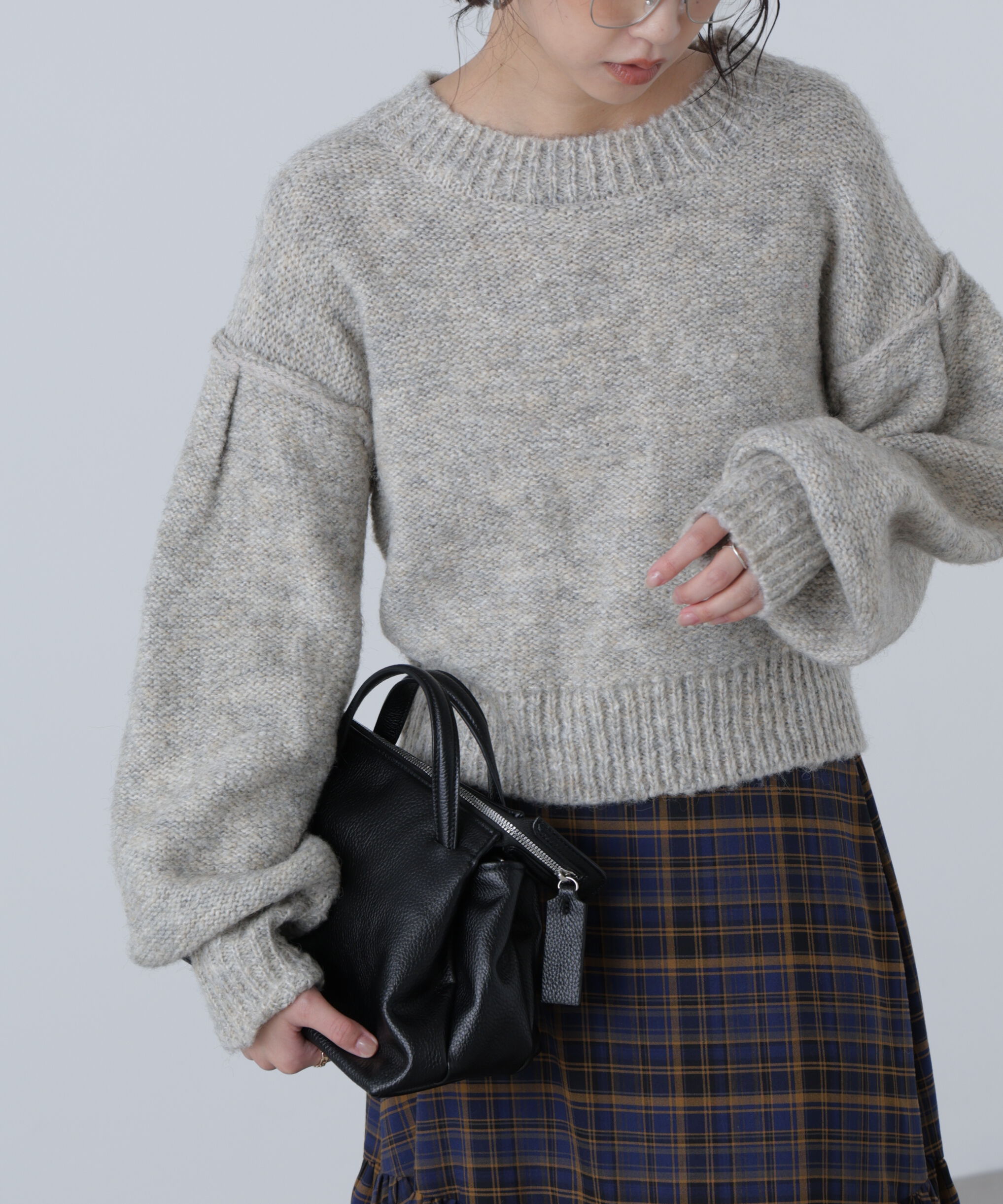  「バックリボンショート丈ニット」|ニット・セーター|