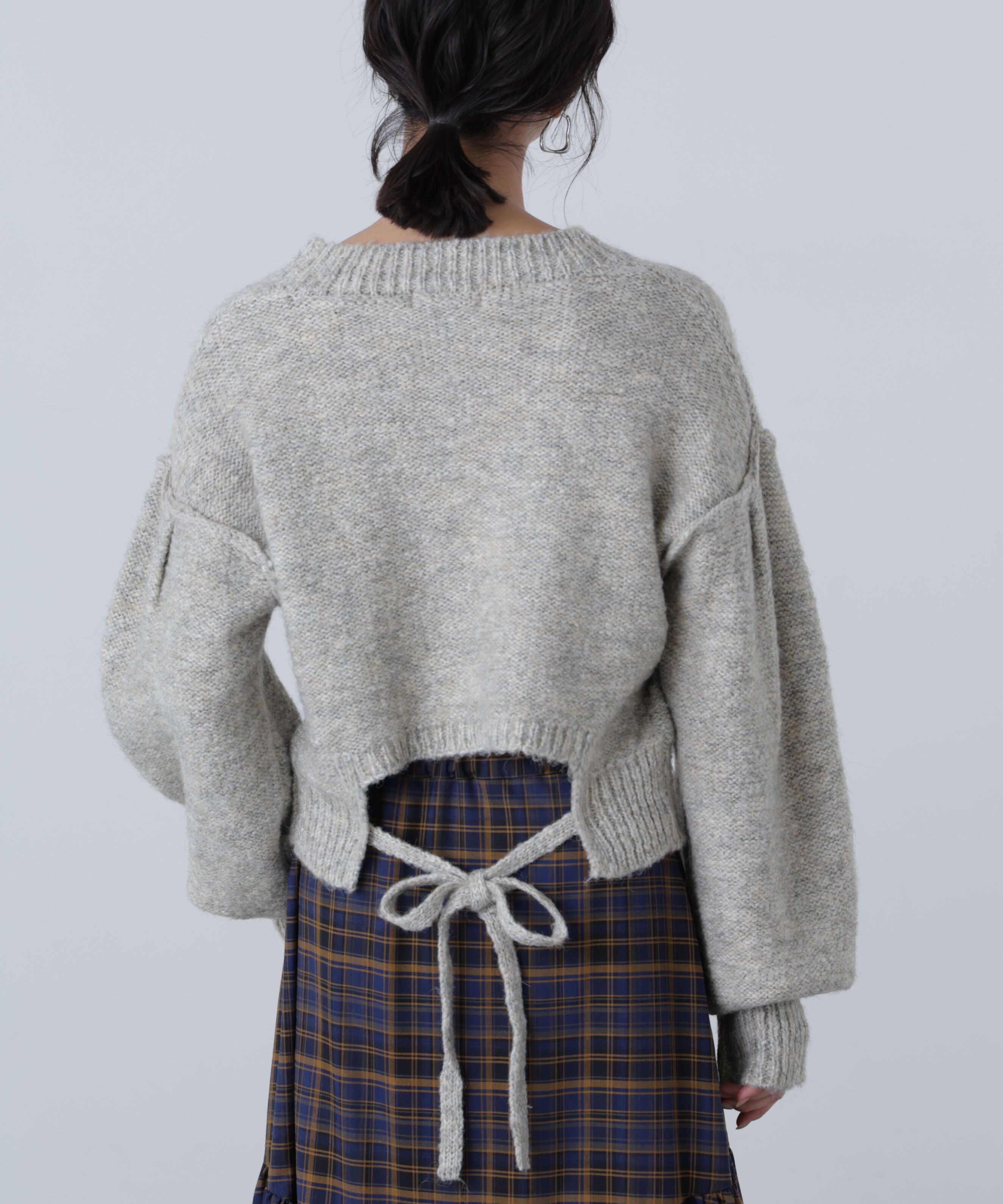  「バックリボンショート丈ニット」|ニット・セーター|