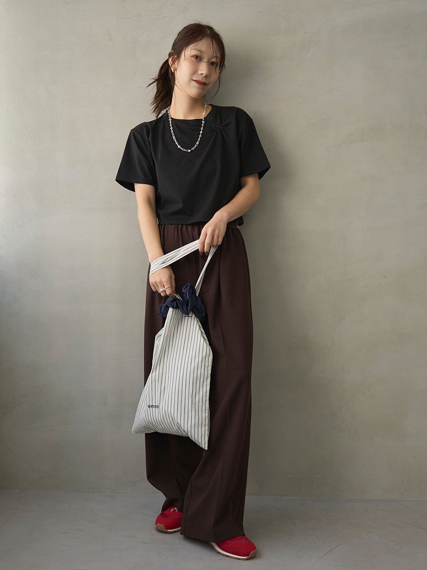 emmi atelier「【ONLINE限定カラーあり】シュシュ付きemmiロゴトートバッグ」|トートバッグ|