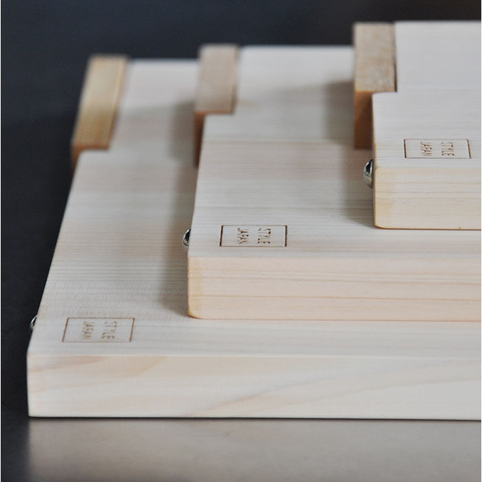 BACKYARD FAMILY「立つまな板 ひのき 通販 日本製 まないた カッティングボード スタンド 木製 おしゃれ 抗菌」|食器・キッチングッズ|