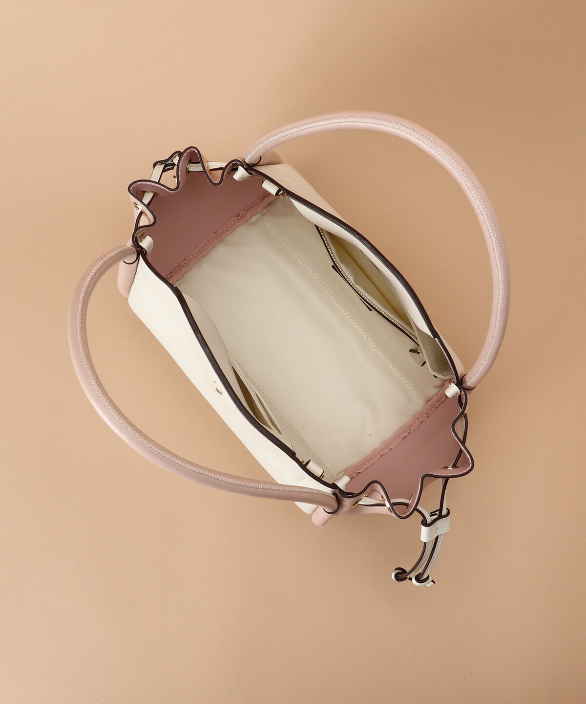 Samantha Thavasa「バイカラーサイド巾着 ハンドバッグ」|ハンドバッグ|