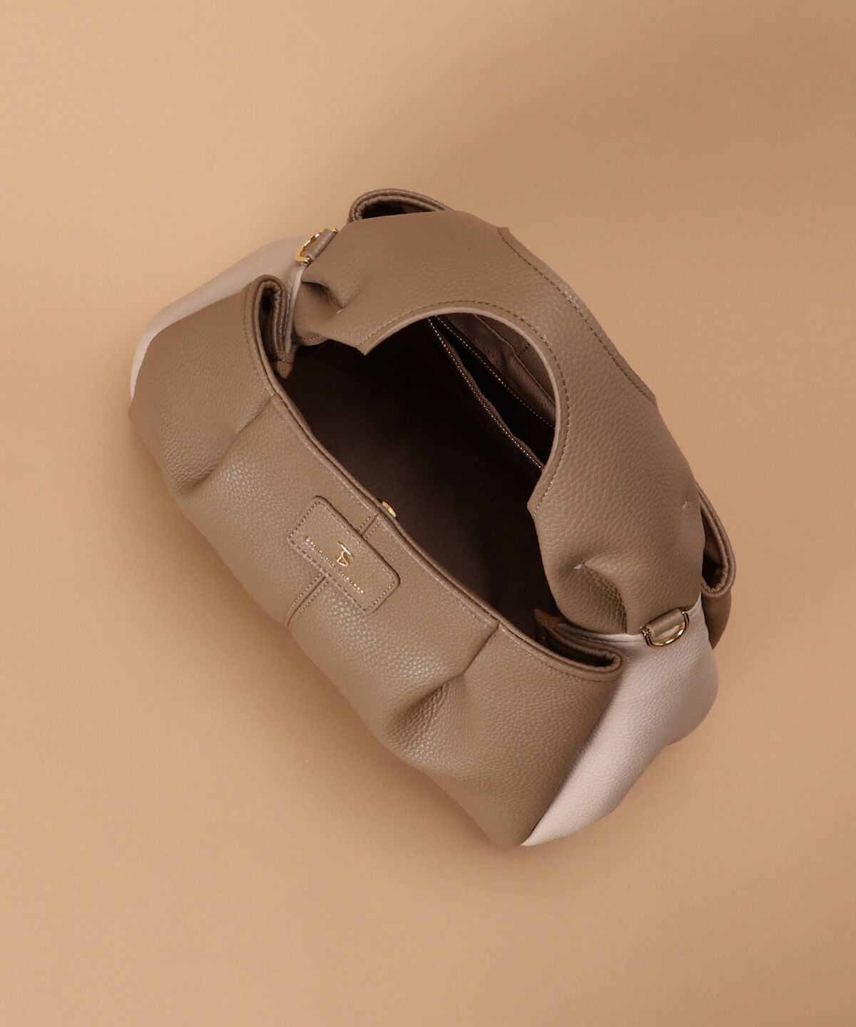 Samantha Thavasa「タックワンハンドルバッグ 大サイズ」|ハンドバッグ|