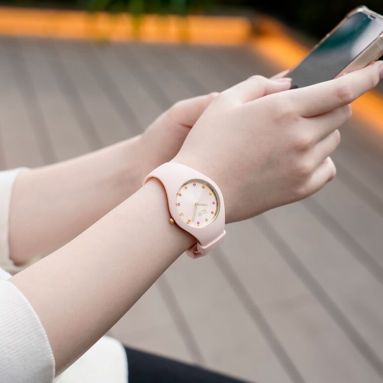 ICE-WATCH「〈ICE-WATCH(ｱｲｽｳｫｯﾁ)〉ICE cosmos ﾗｲﾄﾋﾟｰﾁ ｽﾓｰﾙﾌﾟﾗｽ」|腕時計|