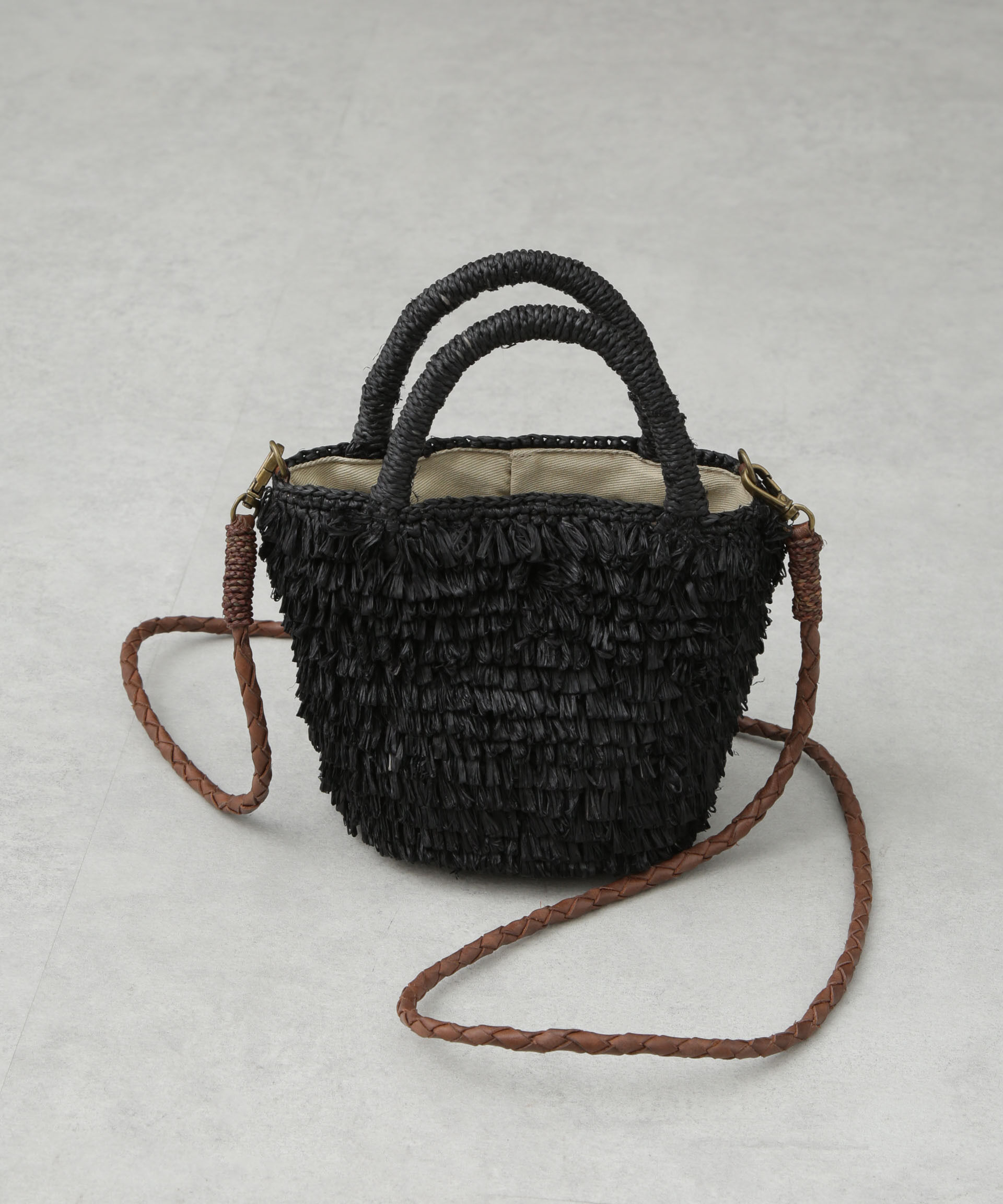 nano･universe「IBELIV/NAKA」|ショルダー・メッセンジャー|