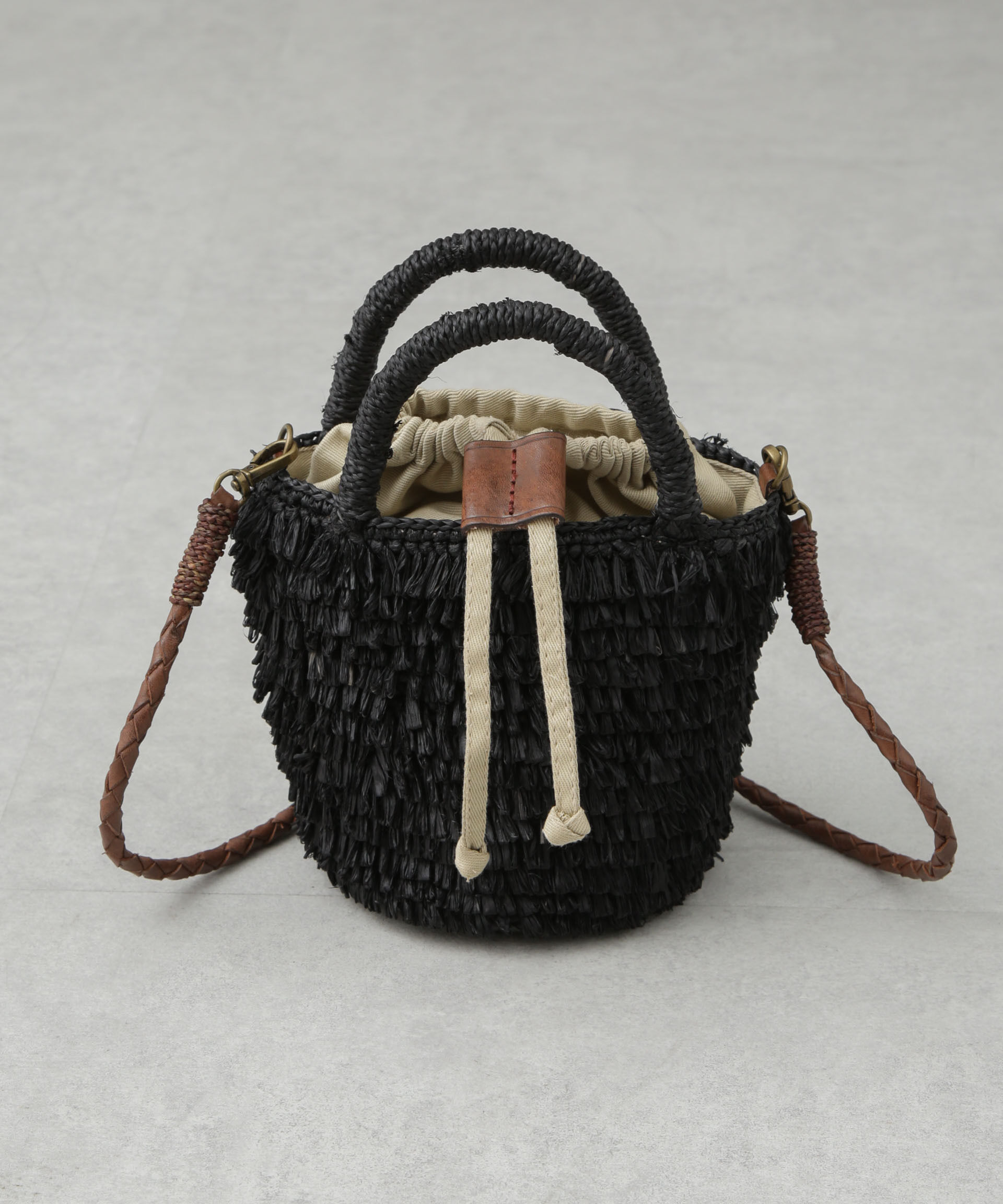 nano･universe「IBELIV/NAKA」|ショルダー・メッセンジャー|