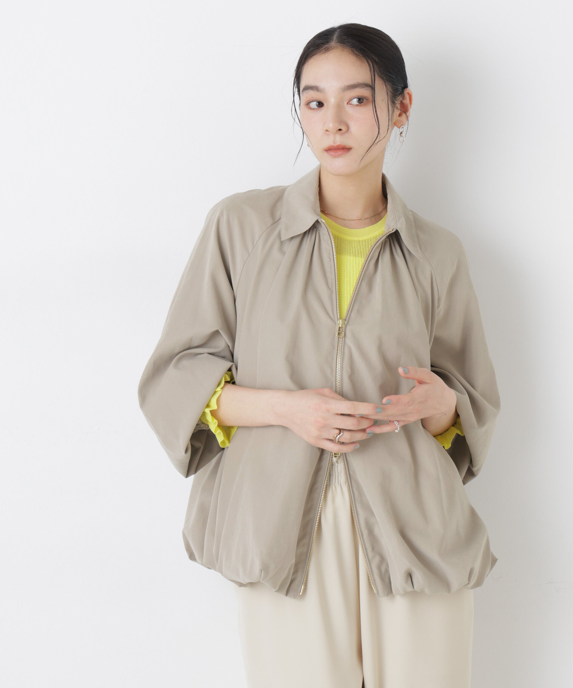 nano･universe「ライトスエードギャザーバルーンブルゾン」|ブルゾン・スタジャン|グレージュ3