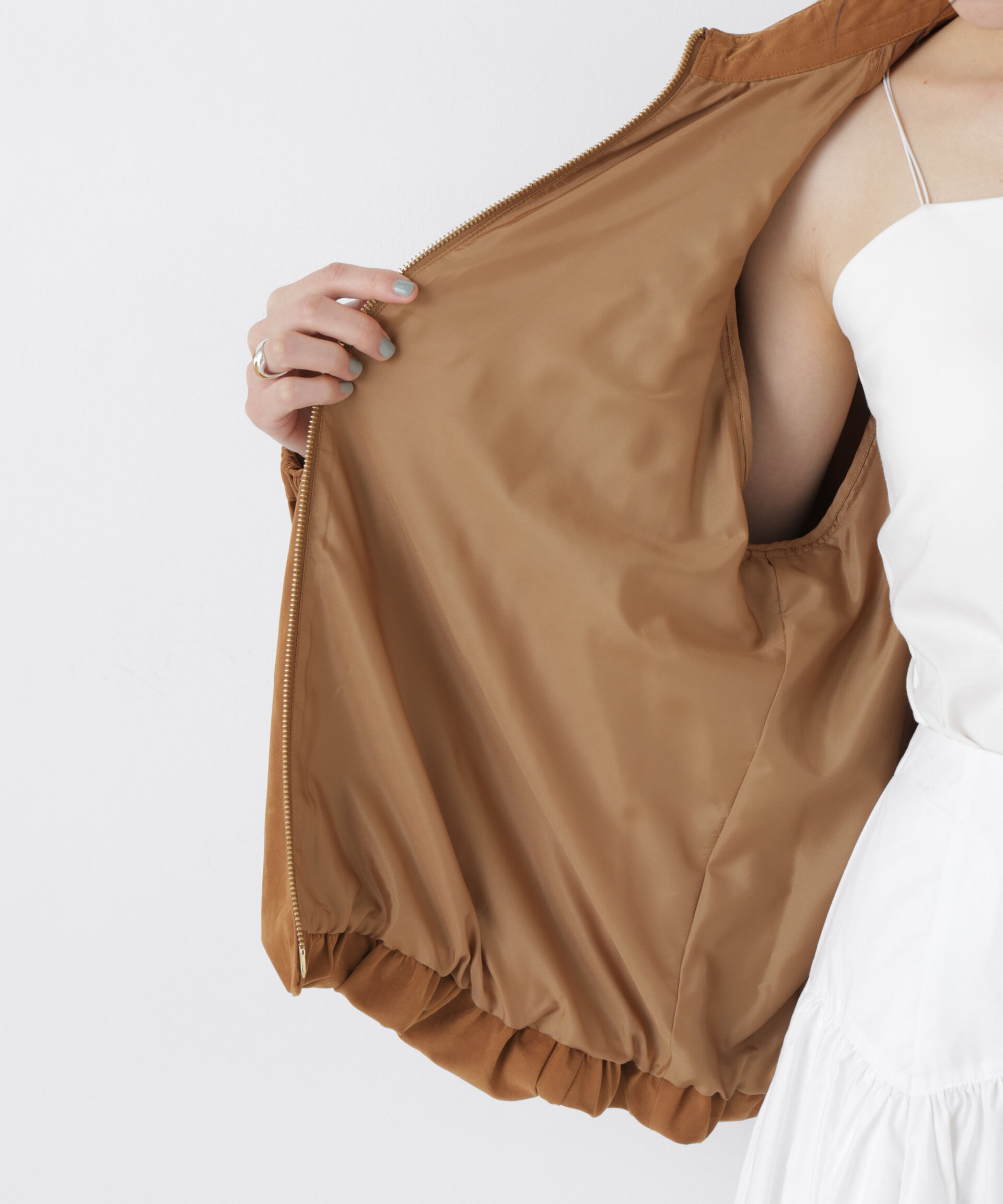 nano･universe「ライトスエードギャザーバルーンブルゾン」|ブルゾン・スタジャン|