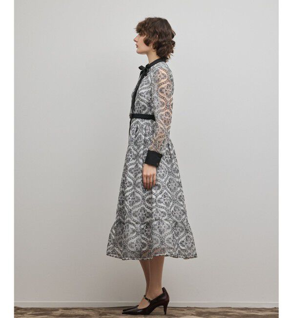 GRACE CONTINENTAL「オーナメント刺繍フレアワンピース」|ワンピース|