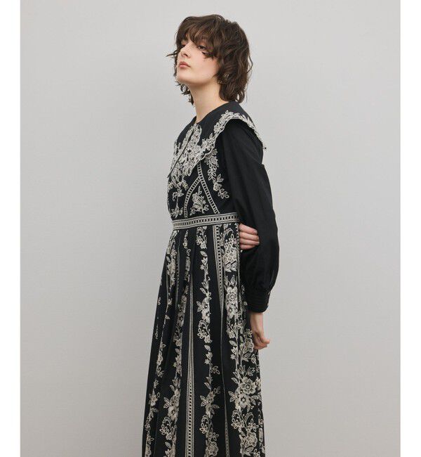 GRACE CONTINENTAL「パターン刺繍ワンピース」|ワンピース|