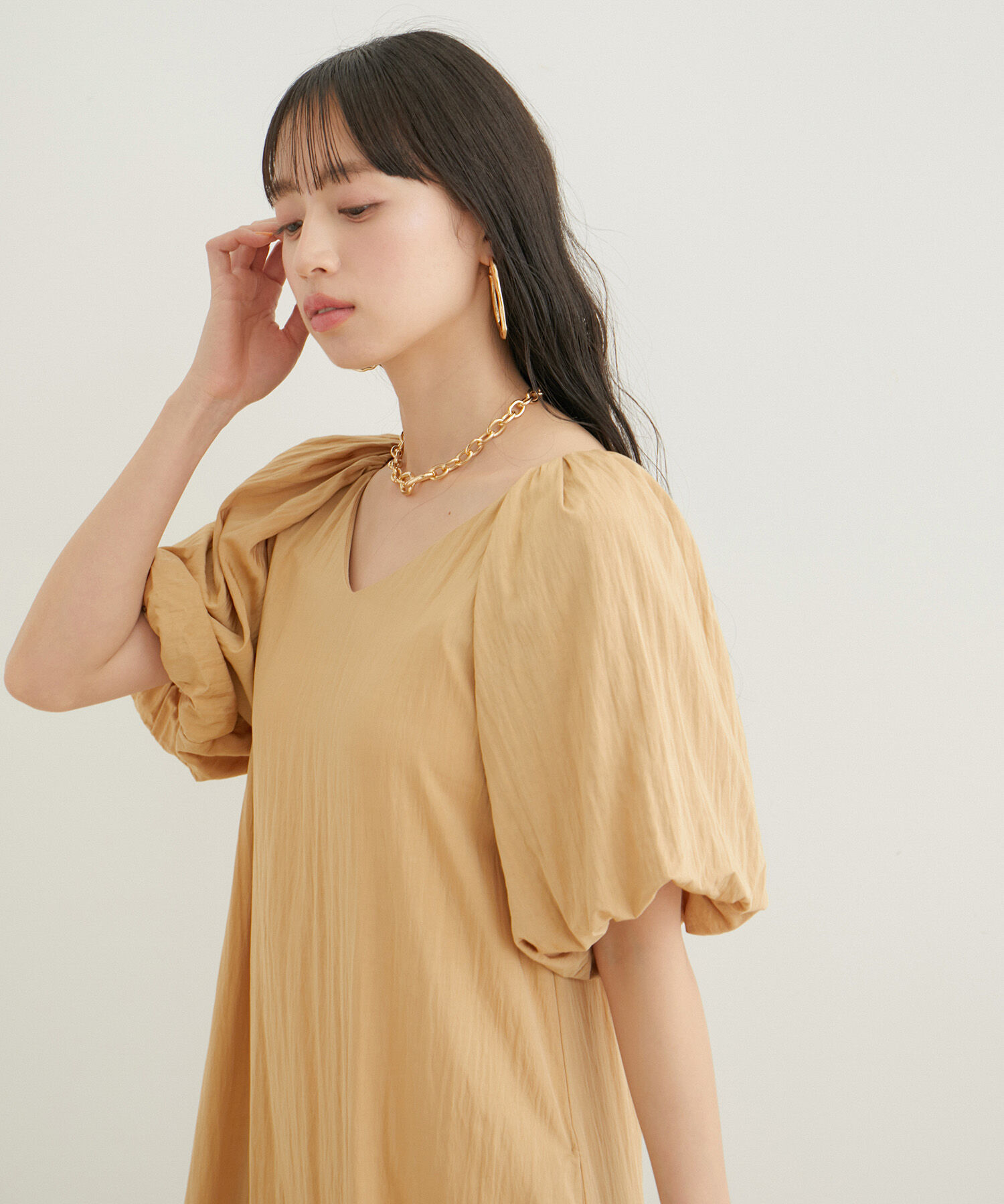 VIS「袖ボリューム裾ギャザーワンピース」|ワンピース|