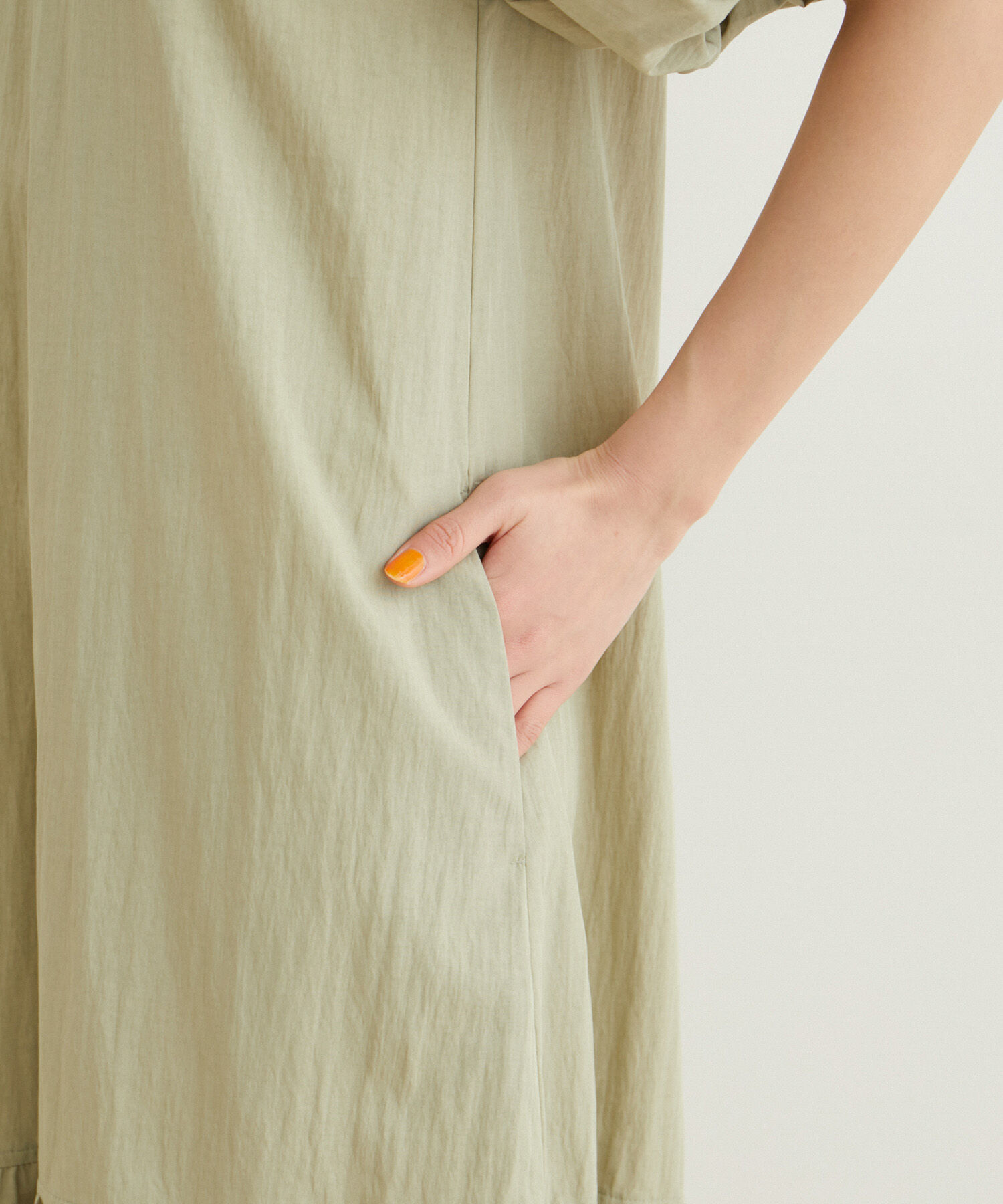 VIS「袖ボリューム裾ギャザーワンピース」|ワンピース|