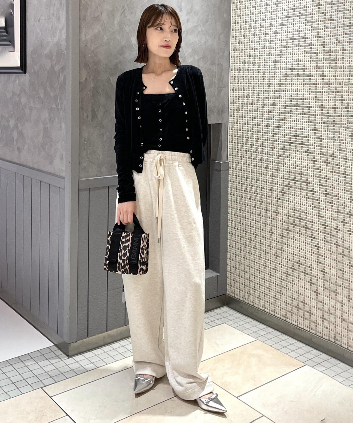 ADAM ET ROPE'「【洗える・ストレッチ】シアートリコットベロアカーディガン」|カーディガン|