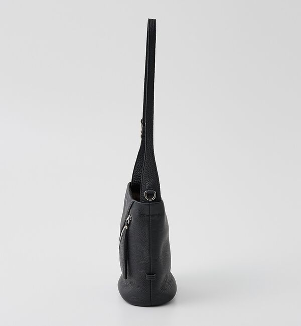 collex「【WEB限定】【Beau're/ヴュレ】斜めZIP縦長 ショルダーバッグ」|ショルダー・メッセンジャー|