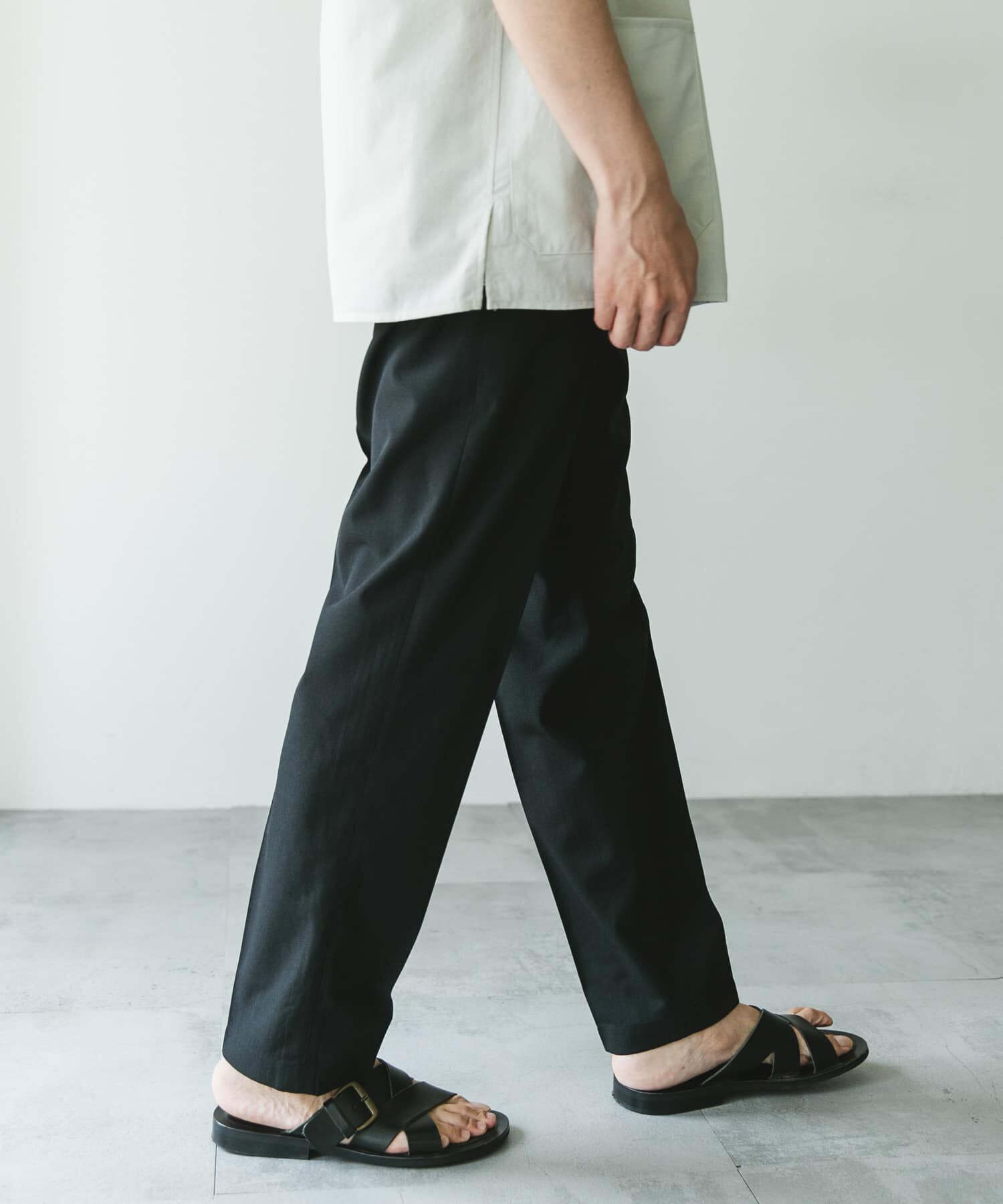 URBAN RESEARCH DOORS「『UR TECH DRYLUXE』『イージーケア/速乾/UVカット』テーパードパンツ」|その他|