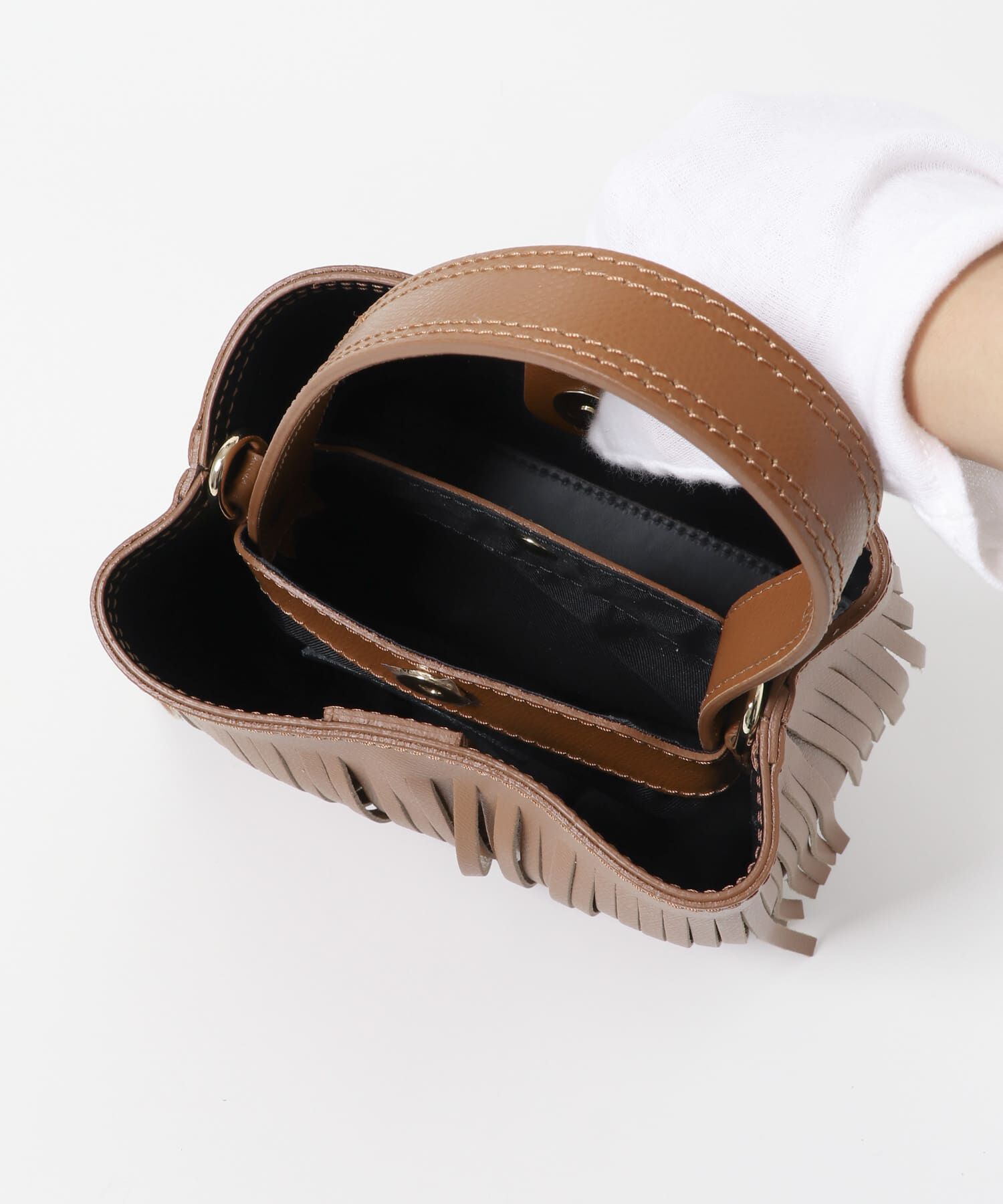 URBAN RESEARCH ROSSO「AULENTTI　フリンジBAG」|ハンドバッグ|