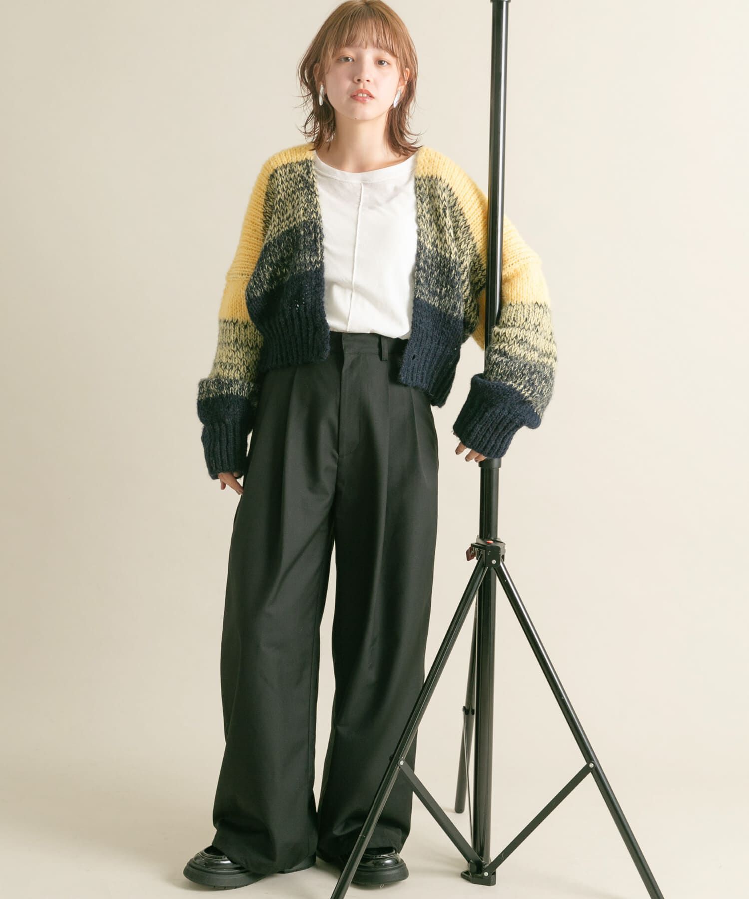  「『WEB/一部店舗限定』グラデーションショートカーディガン」|カーディガン|