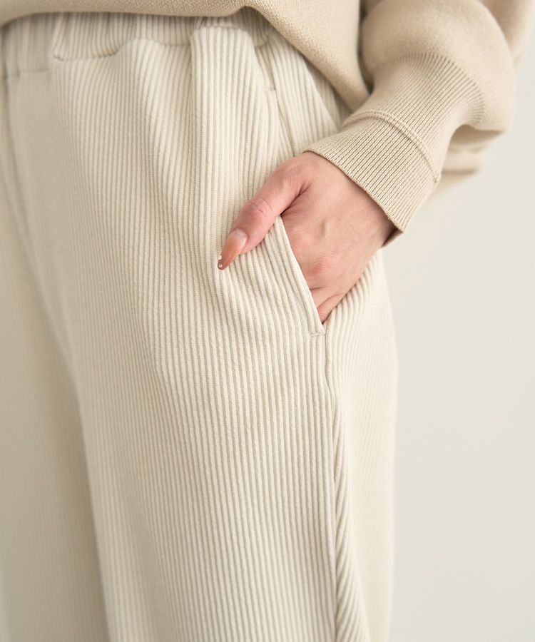 earth music&ecology「セルフカットテレコフレアパンツ」|その他|