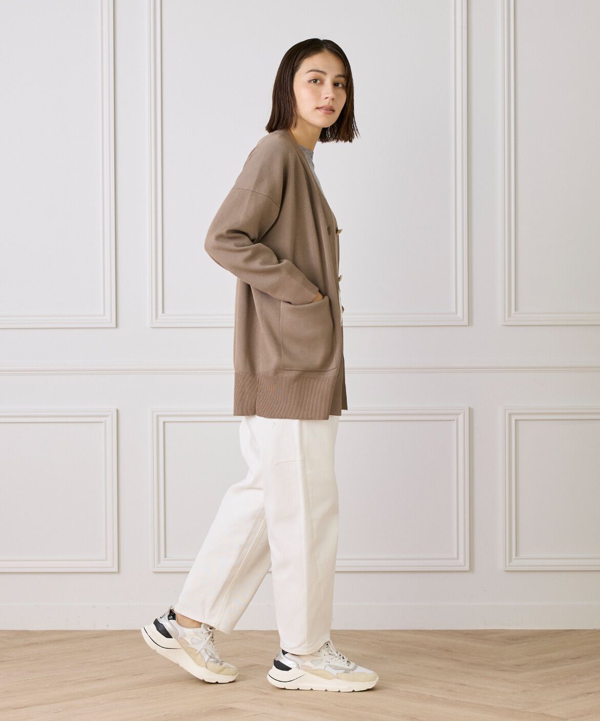 DAY by DAY it&rsquo;s international「Vネックニットカーディガン」|カーディガン|