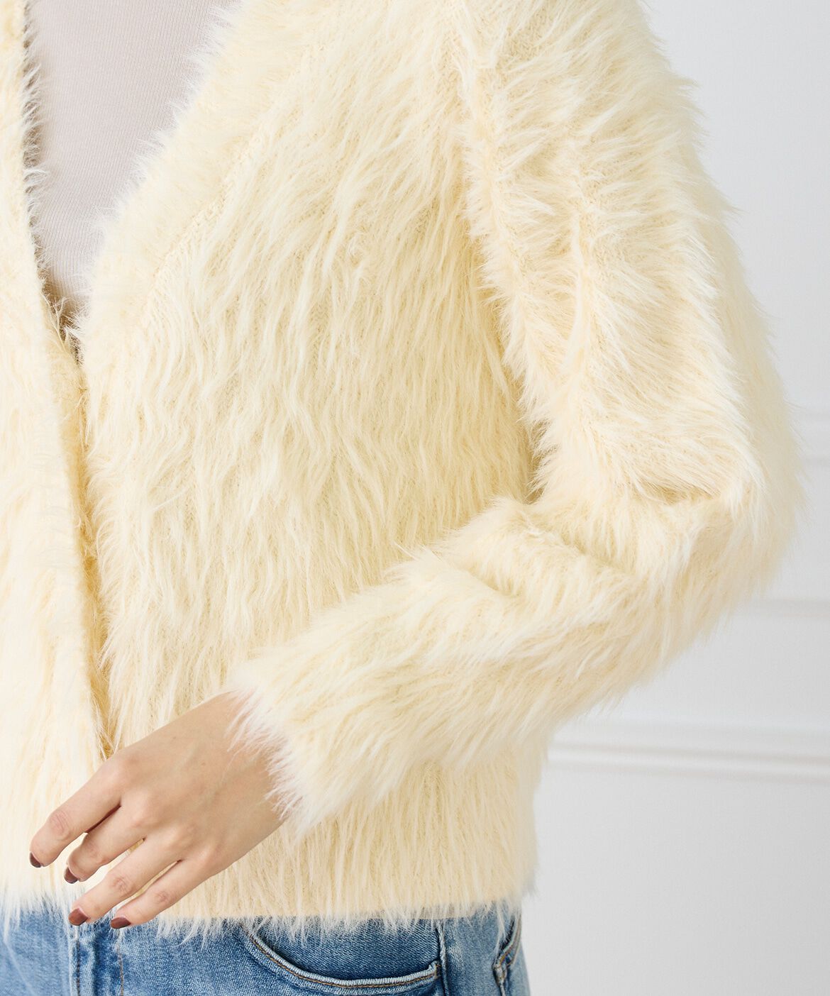 INED「Vネックファーカーディガン《YVON》」|カーディガン|