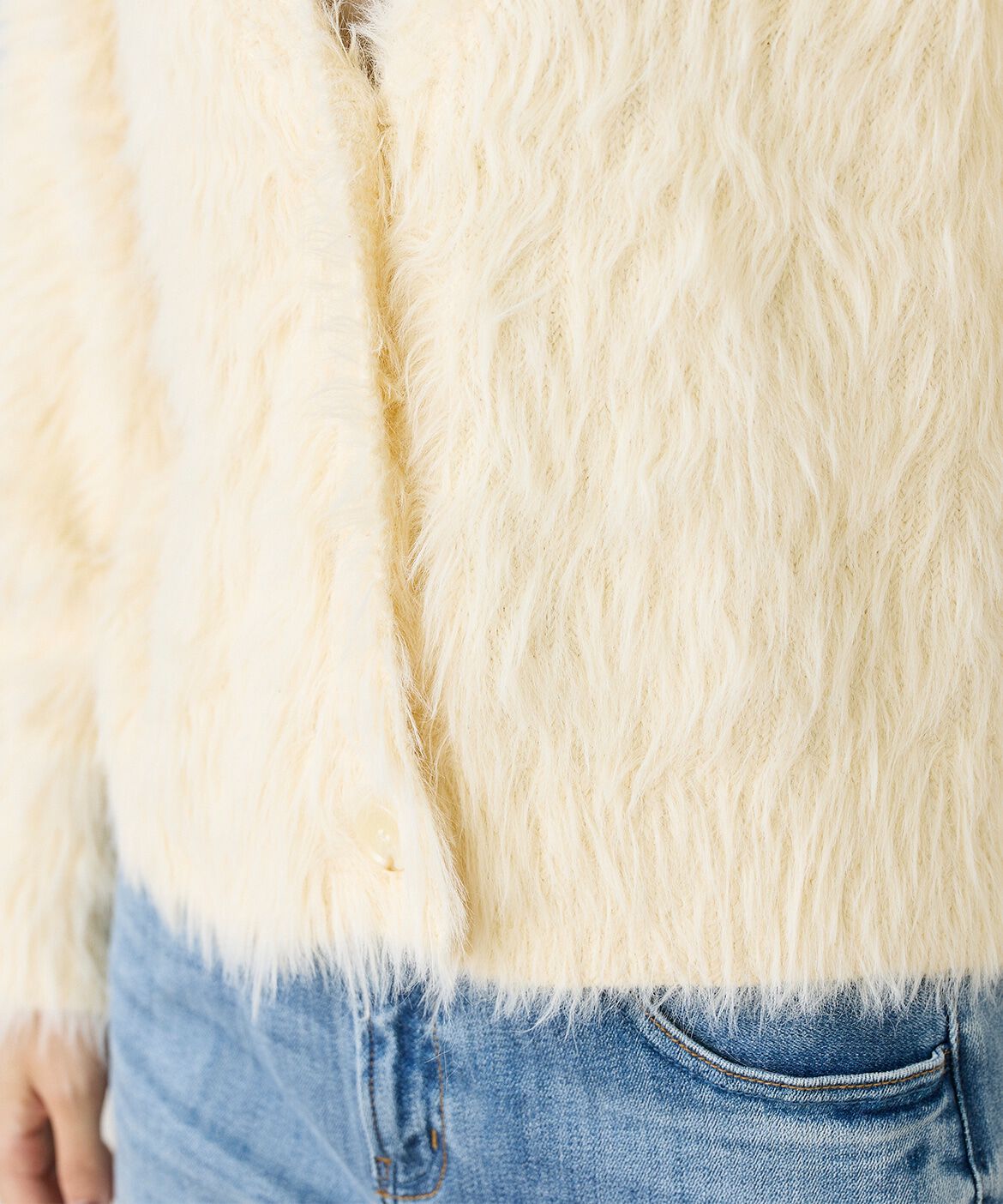 INED「Vネックファーカーディガン《YVON》」|カーディガン|