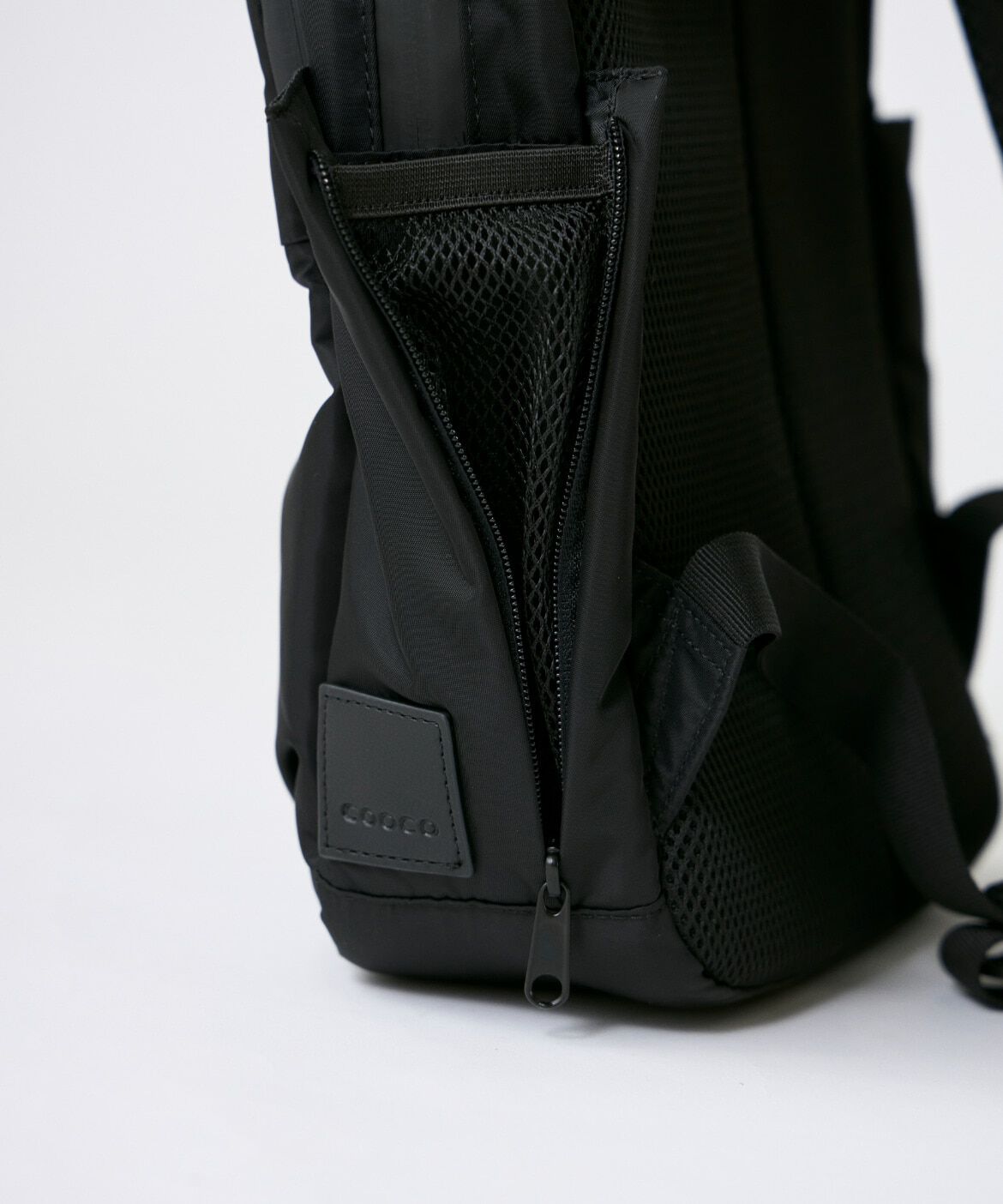 DAY by DAY it&rsquo;s international「撥水バックパック/A4対応《COOCO/クーコ》」|リュック|