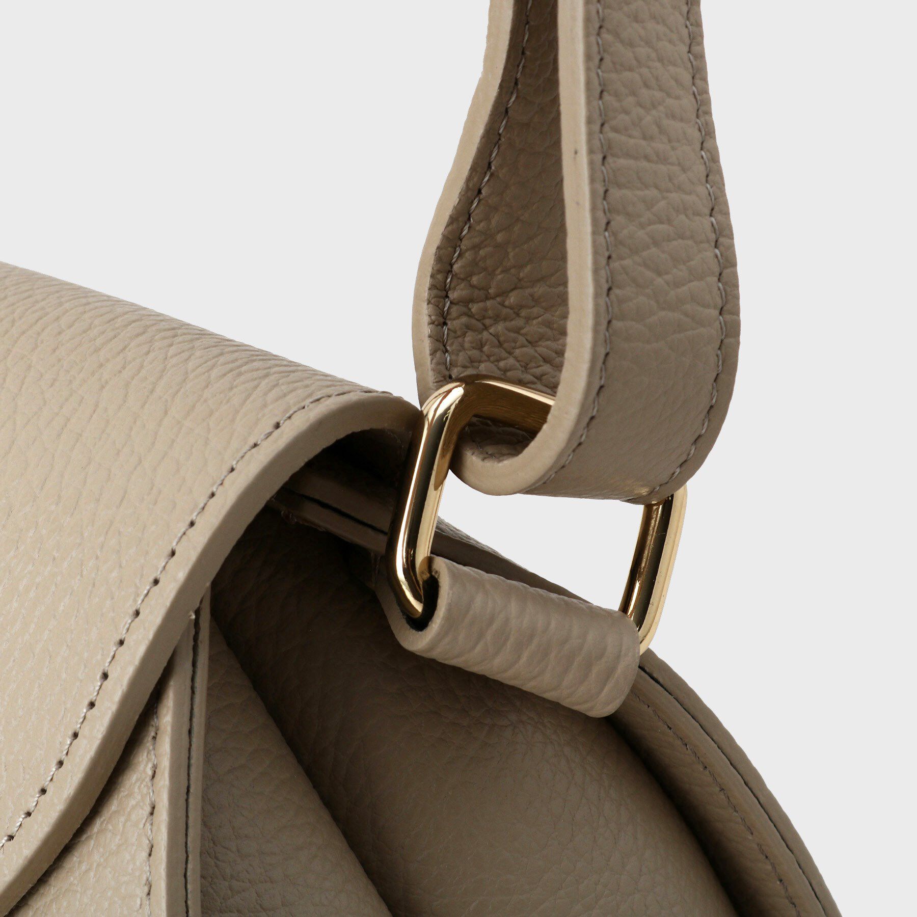 GALLEST「レザーフラップショルダーバッグ」|ショルダー・メッセンジャー|