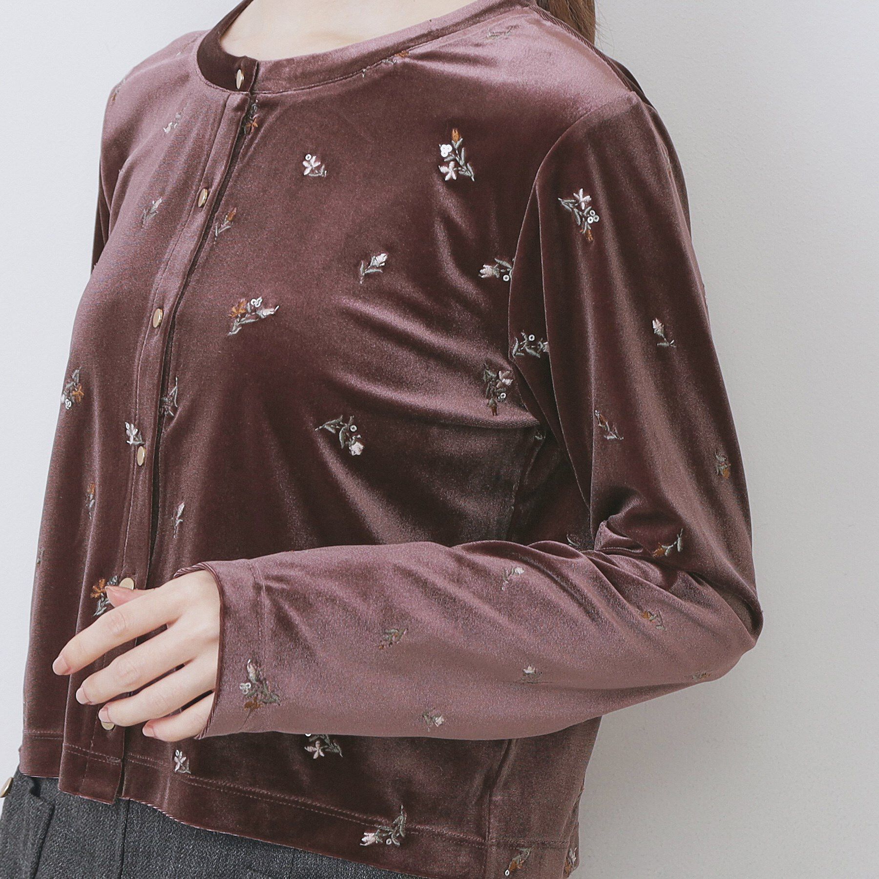 index「小花刺繍ベロアショートカーディガン【洗濯機OK】」|カーディガン|