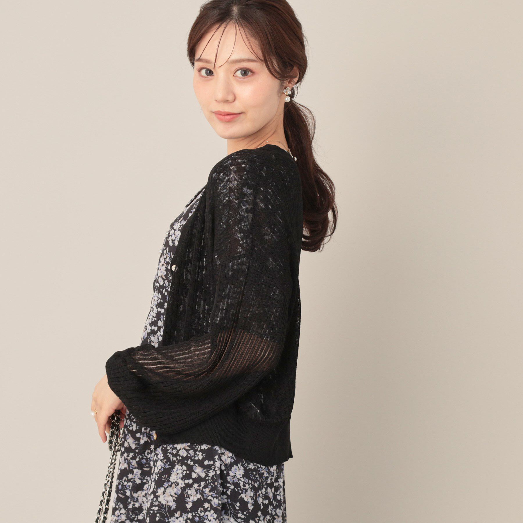 Couture broach「ラメリブVネックカーディガン」|カーディガン|