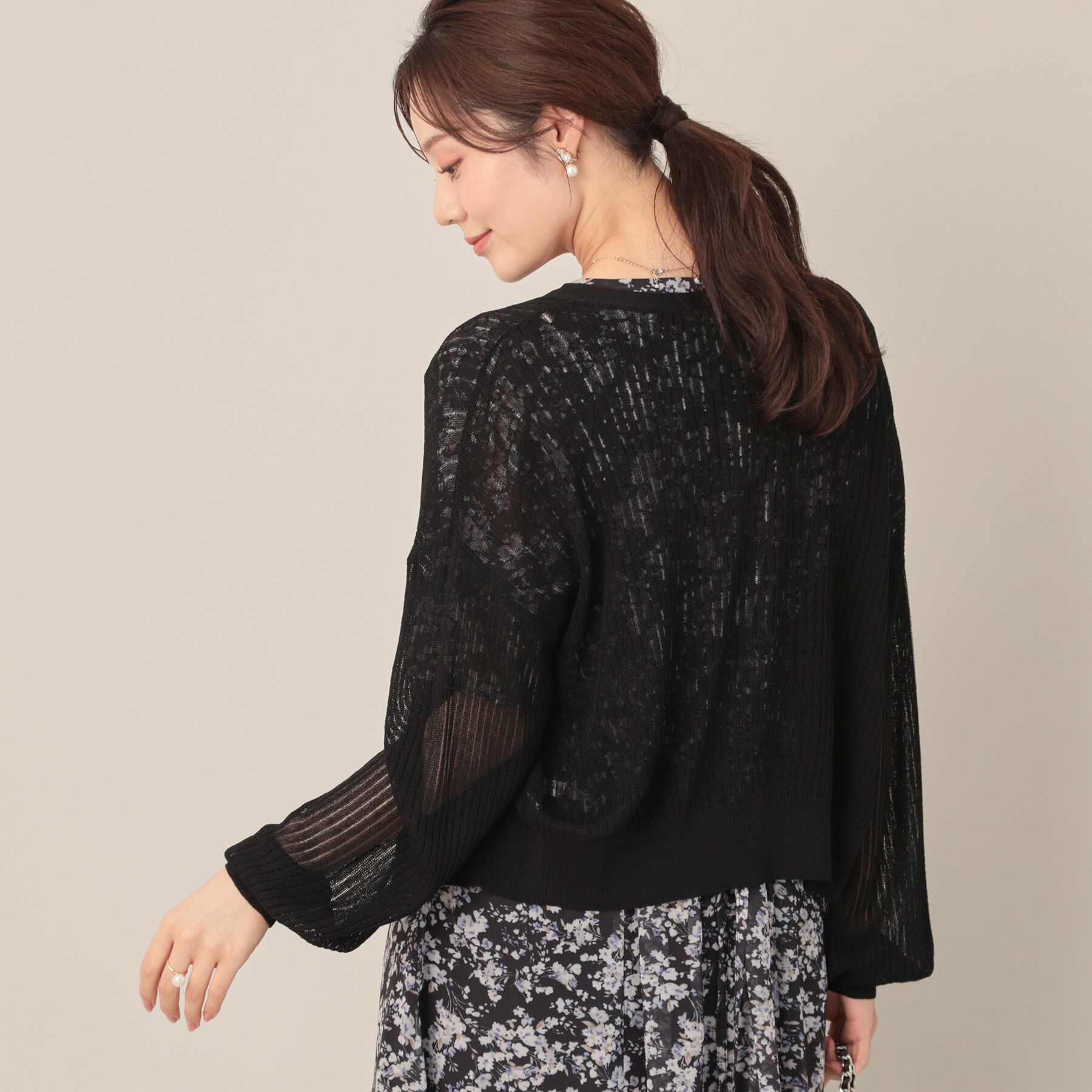 Couture broach「ラメリブVネックカーディガン」|カーディガン|